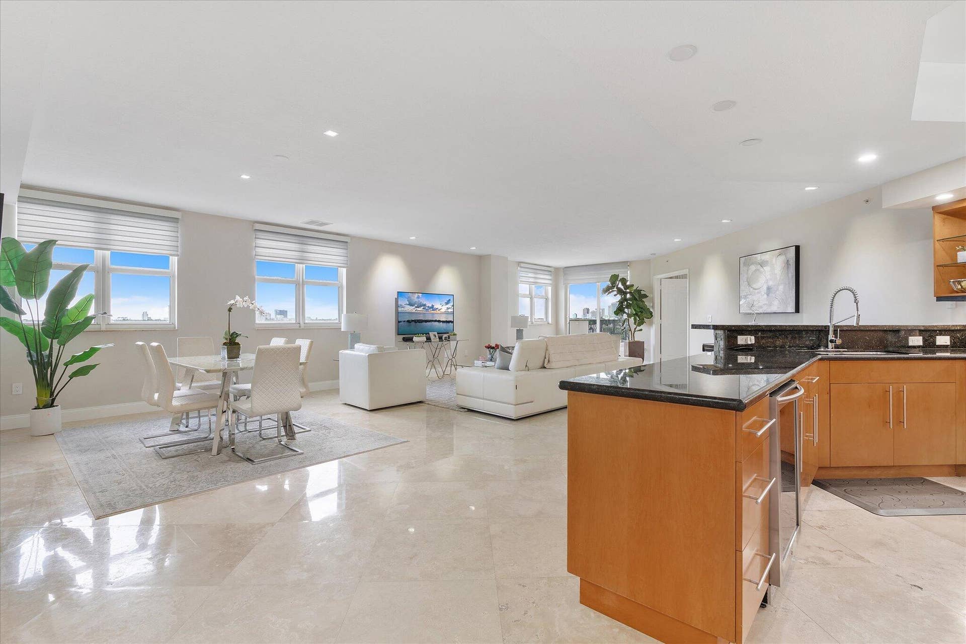 10-615 Bayshore Dr 603_010