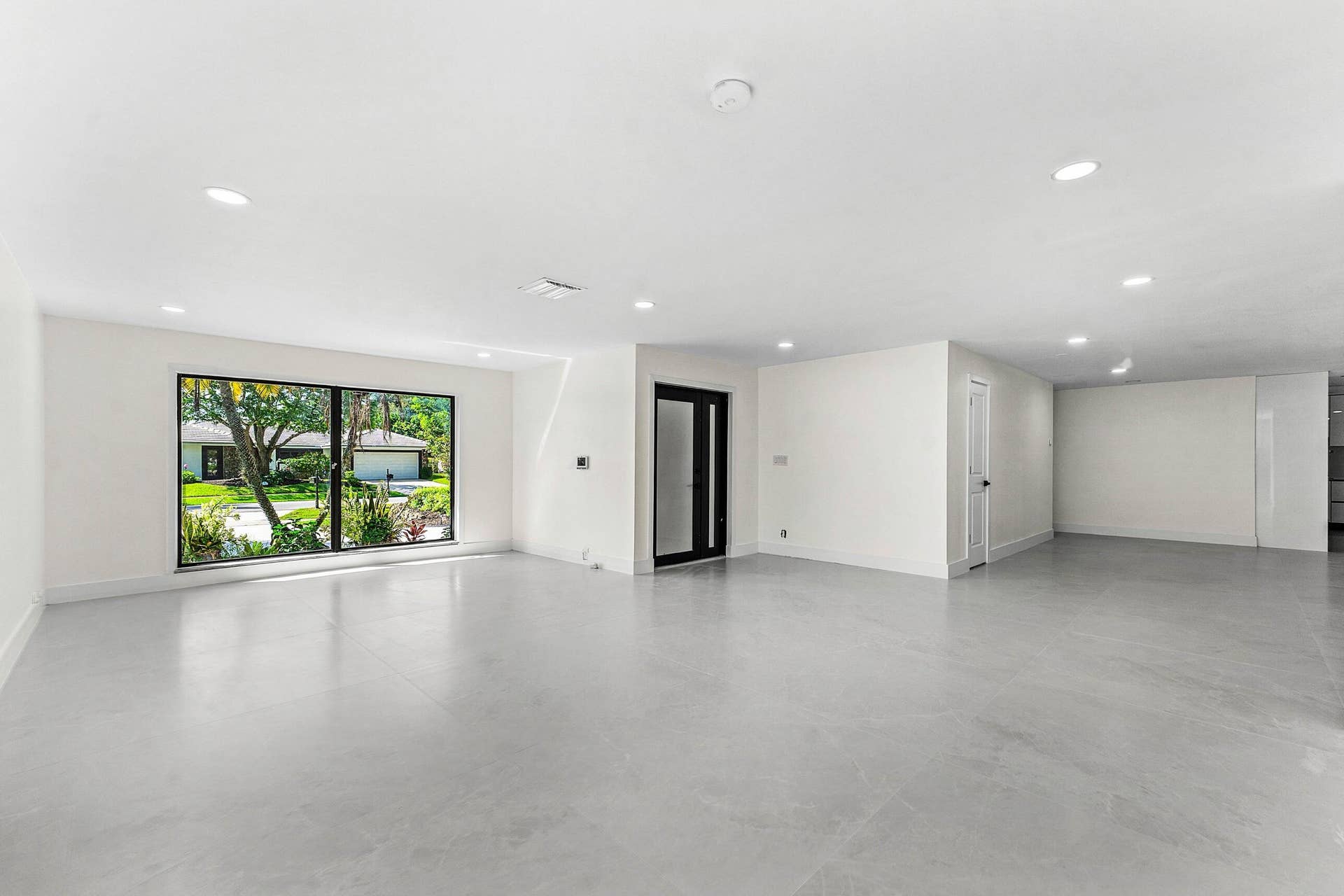 10264 Crosswind Road, Boca Raton, FL 33498 Living