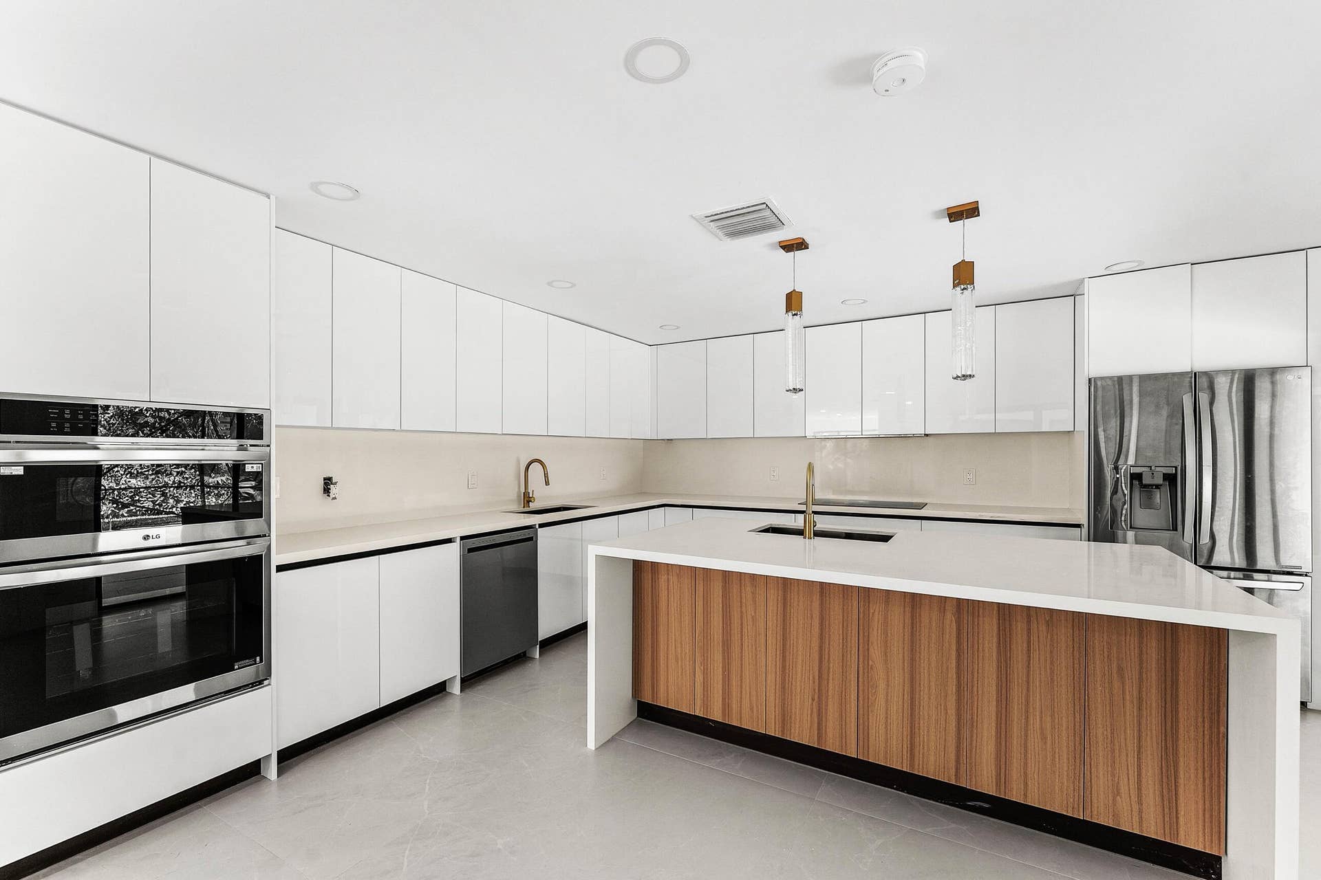 10264 Crosswind Road, Boca Raton, FL 33498 Kitchen