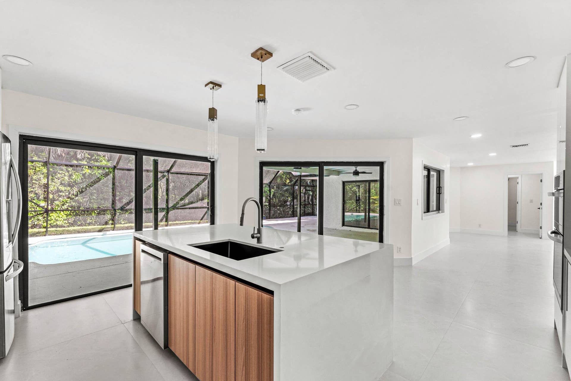 10264 Crosswind Road, Boca Raton, FL 33498 Kitchen