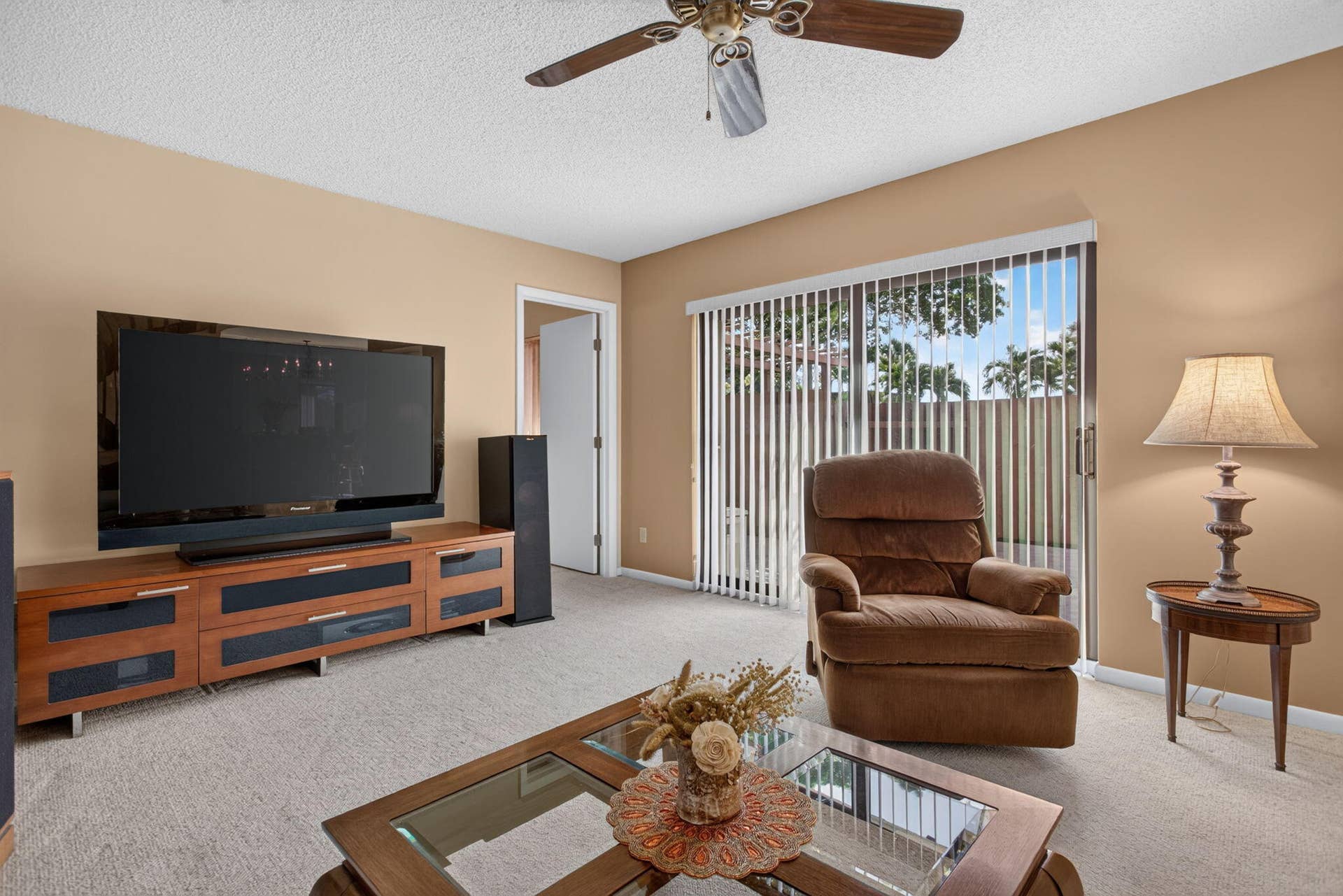 5551 NW 61ST Place, Tamarac, FL 33319 19-web-or-mls-5551-21