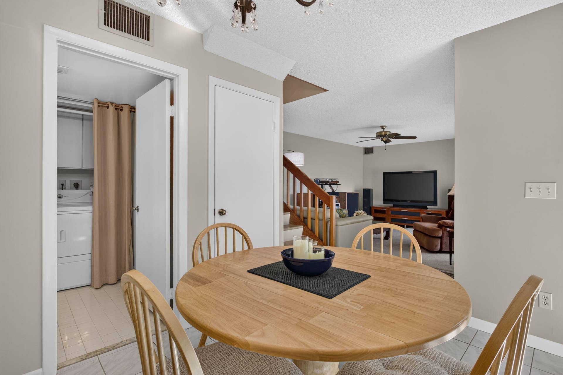 5551 NW 61ST Place, Tamarac, FL 33319 12-web-or-mls-5551-14