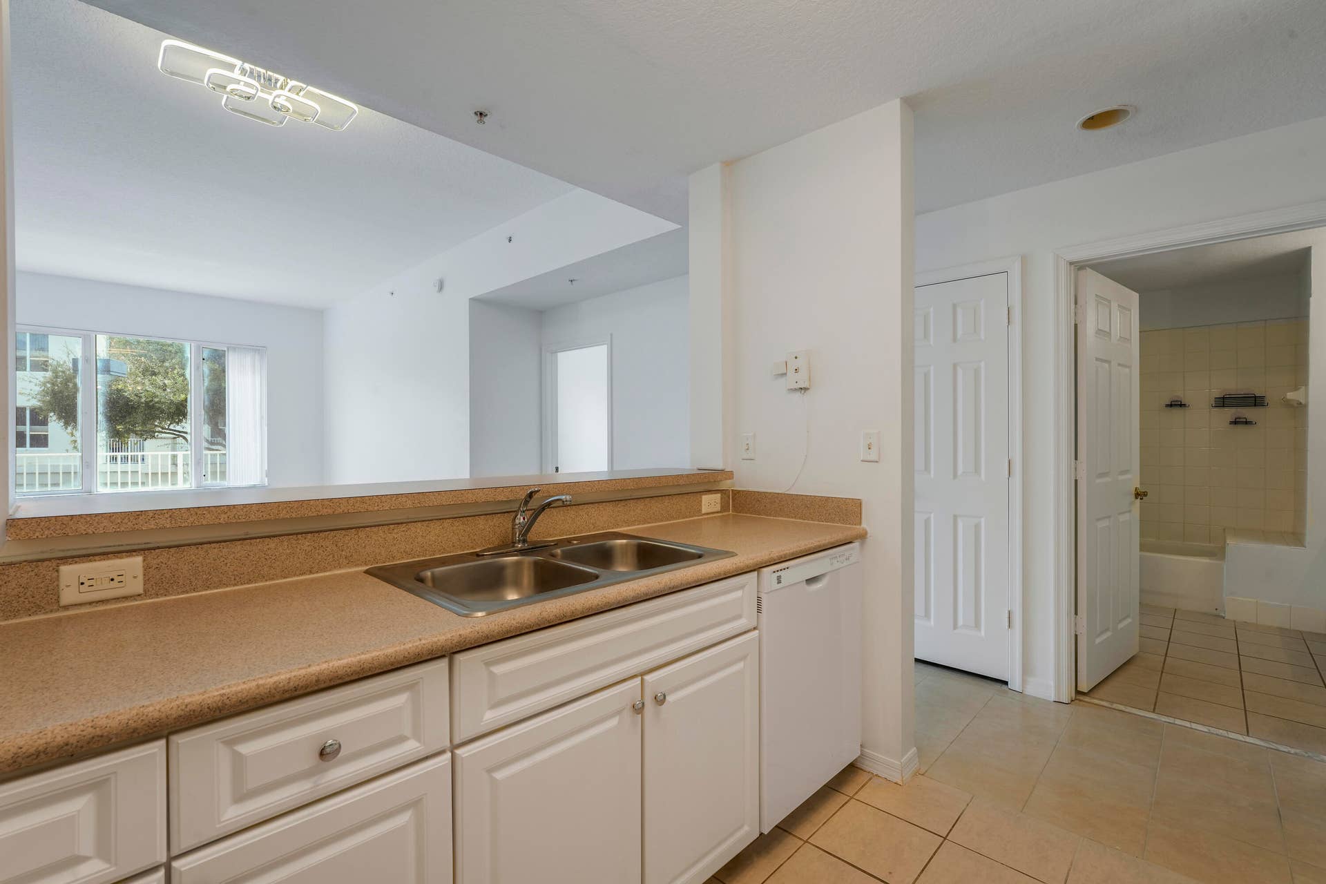 1200 TOWN CENTER Drive, #215, Jupiter, Jupiter, FL 33458 House-16