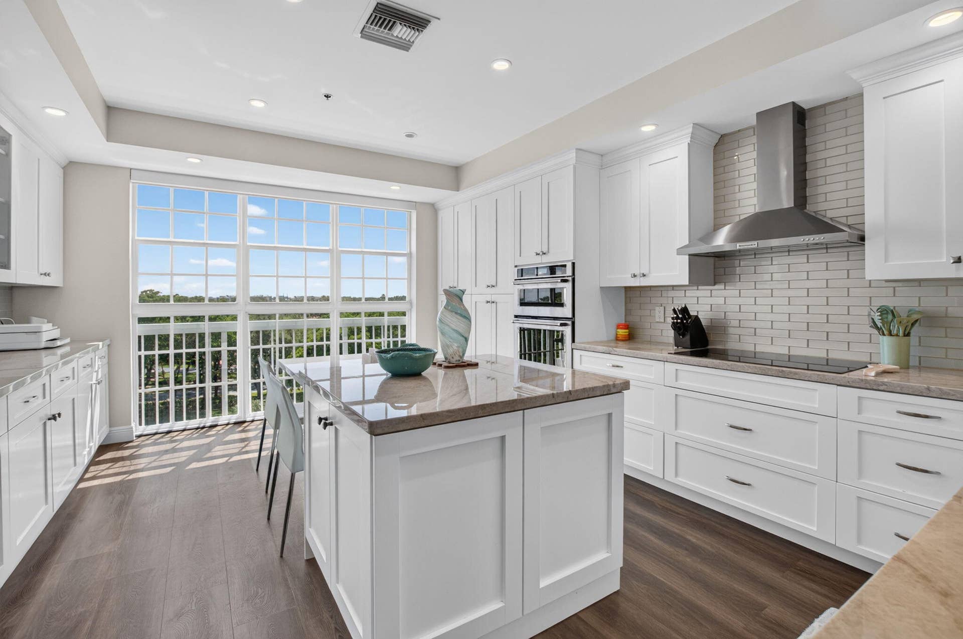 17047 Boca Club Boulevard, #126A, Boca Raton, FL 33487 18-web-or-mls-DSC_4050