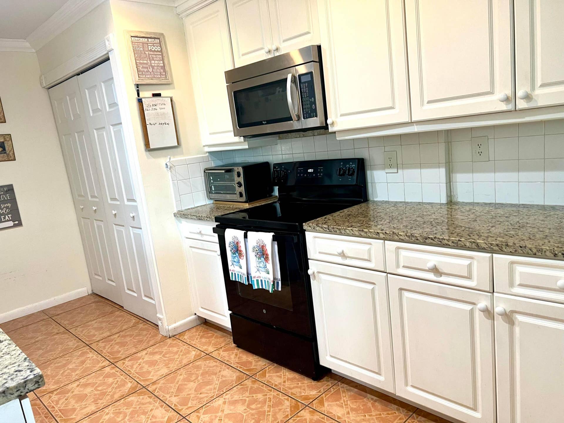 14385 Campanelli Drive, Delray Beach, FL 33484 Kitchen right side