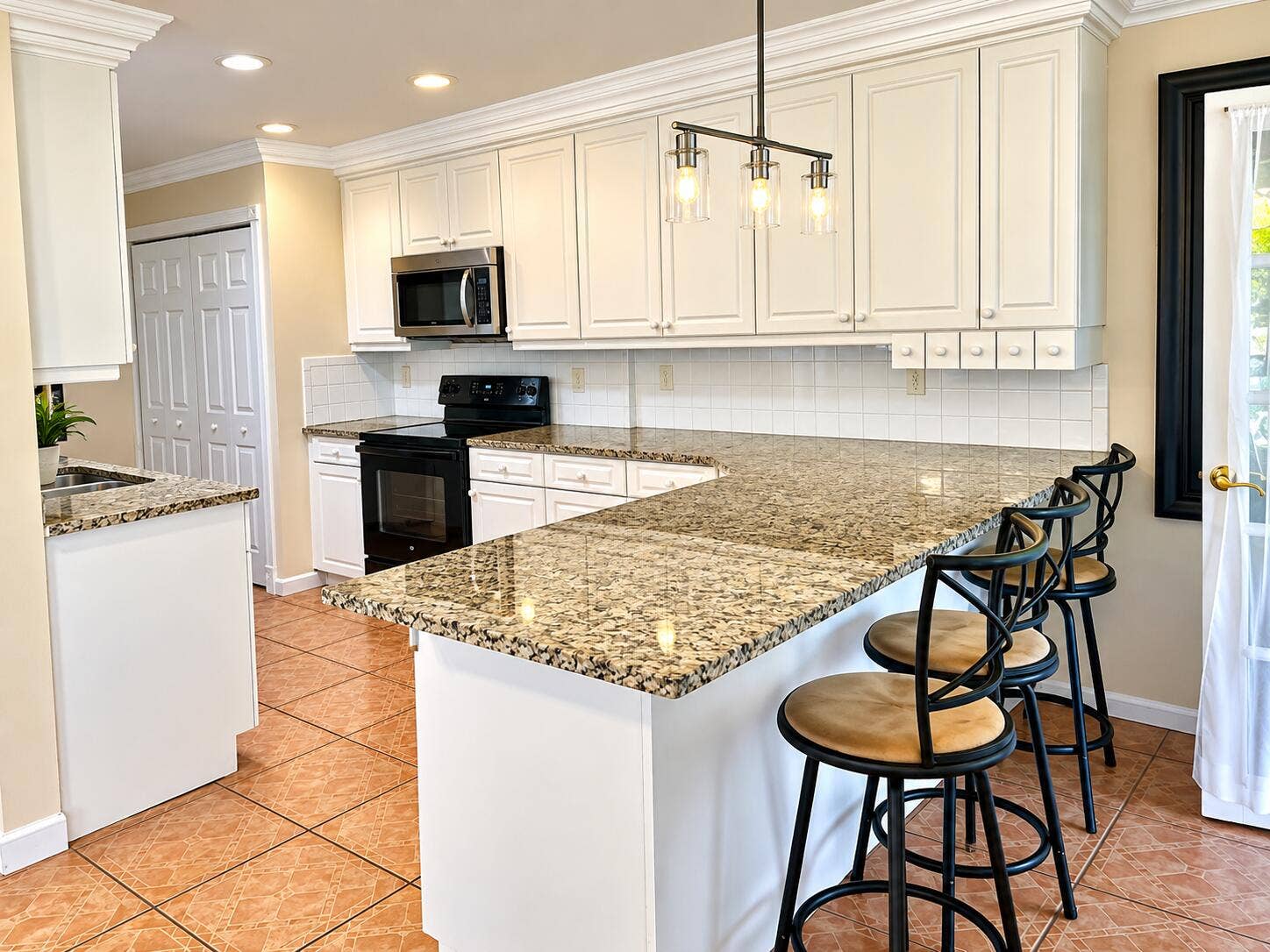 14385 Campanelli Drive, Delray Beach, FL 33484 Open kitchen