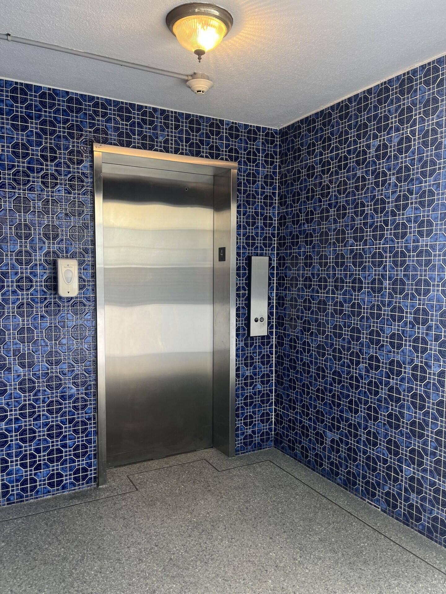 4006 FARNHAM N, #4006, Deerfield Beach, FL 33442 Building Elevator