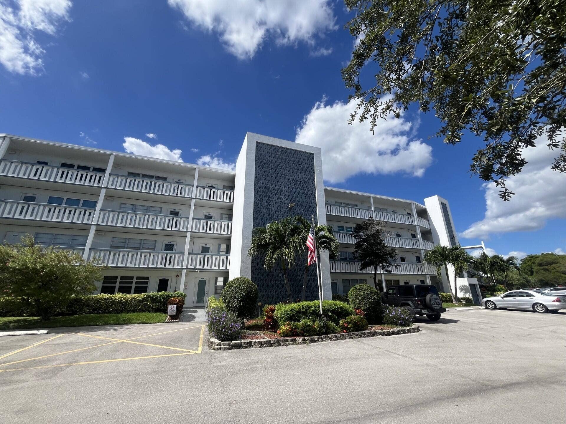 4006 FARNHAM N, #4006, Deerfield Beach, FL 33442 7824fe17-bb49-4fed-8d0b-a529147ea984