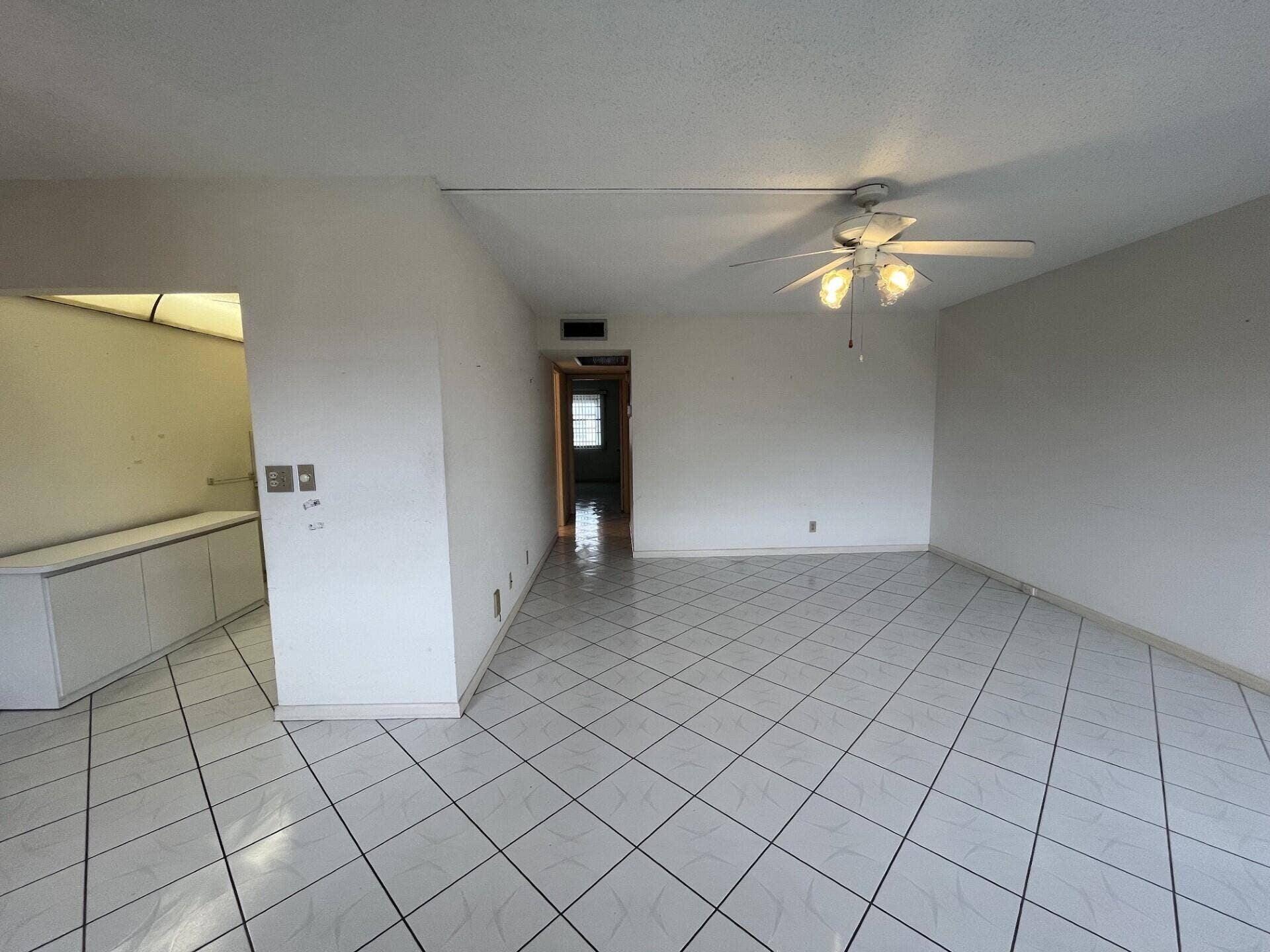 4006 FARNHAM N, #4006, Deerfield Beach, FL 33442 f4be9b21-20ce-4912-8eff-945a7b7aac86