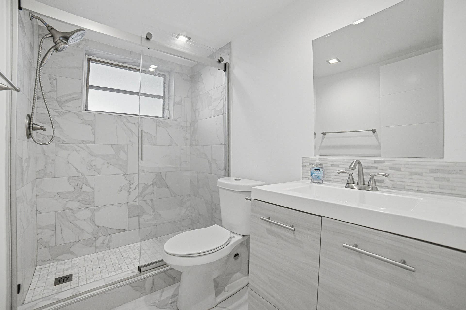 5375 SW 40TH Avenue, #105, Dania Beach, FL 33314 22-Bathroom