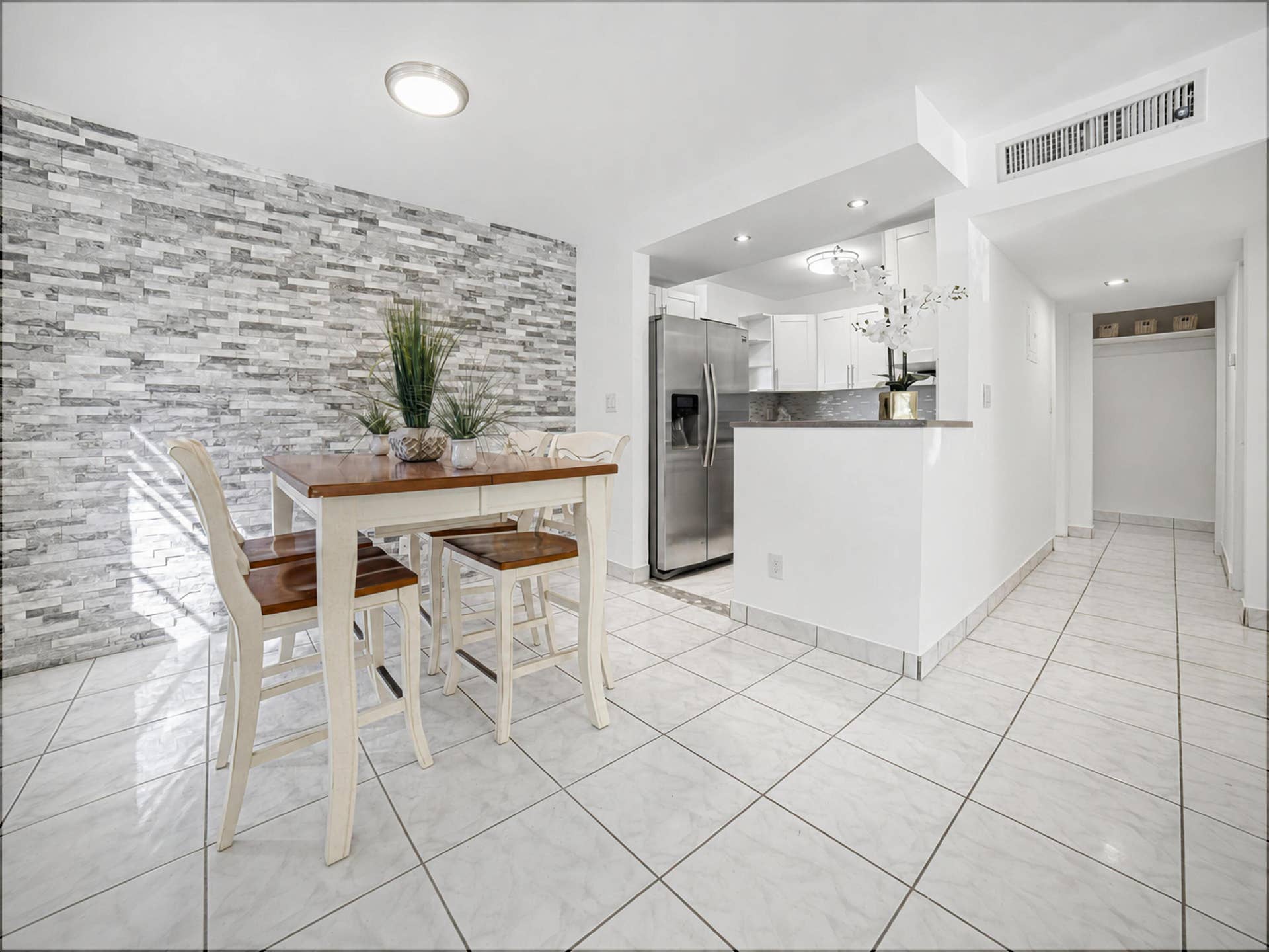 5375 SW 40TH Avenue, #105, Dania Beach, FL 33314 16-Dining area-Kitchen