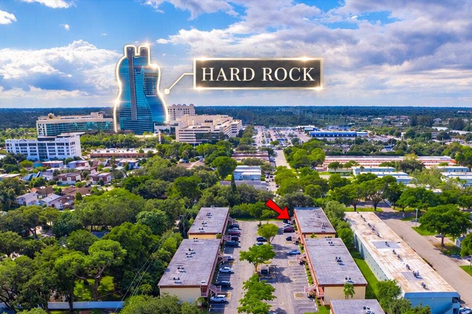5375 SW 40TH Avenue, #105, Dania Beach, FL 33314 01-Aerial stg1
