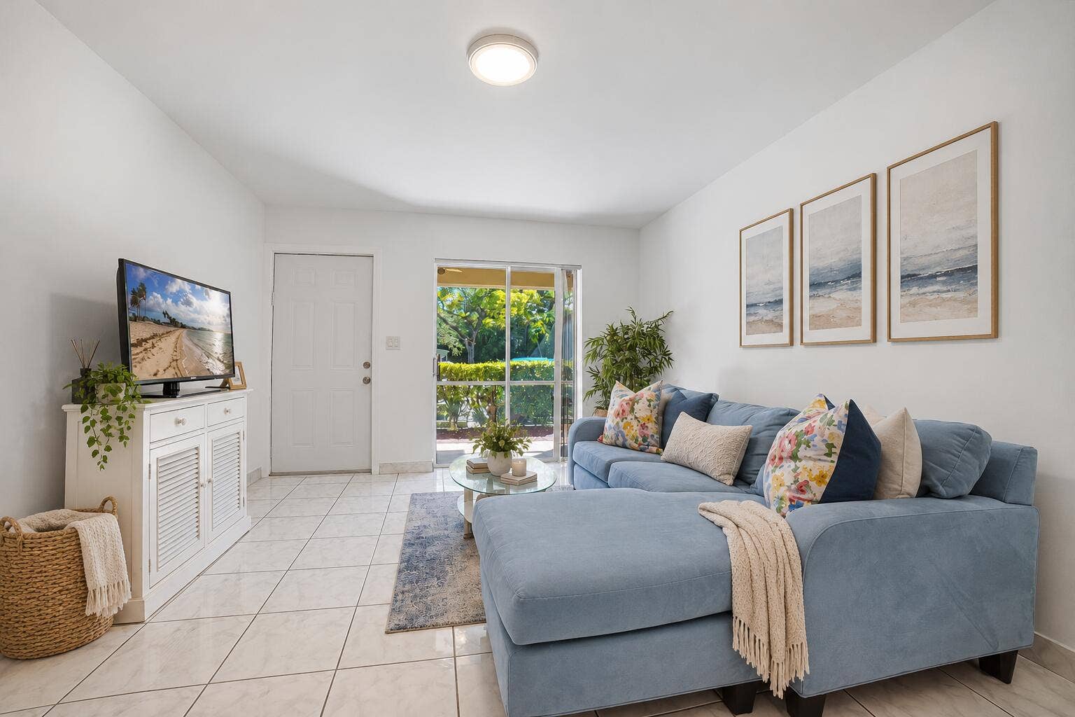 5375 SW 40TH Avenue, #105, Dania Beach, FL 33314 14-Livingroom-B stg