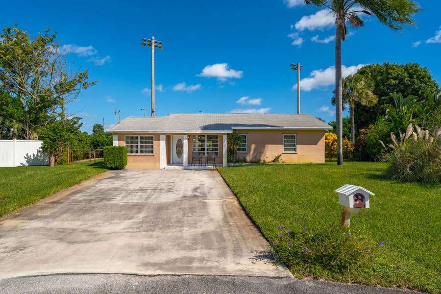 Property photo for 2219 E PINERIDGE Court, Delray Beach, FL