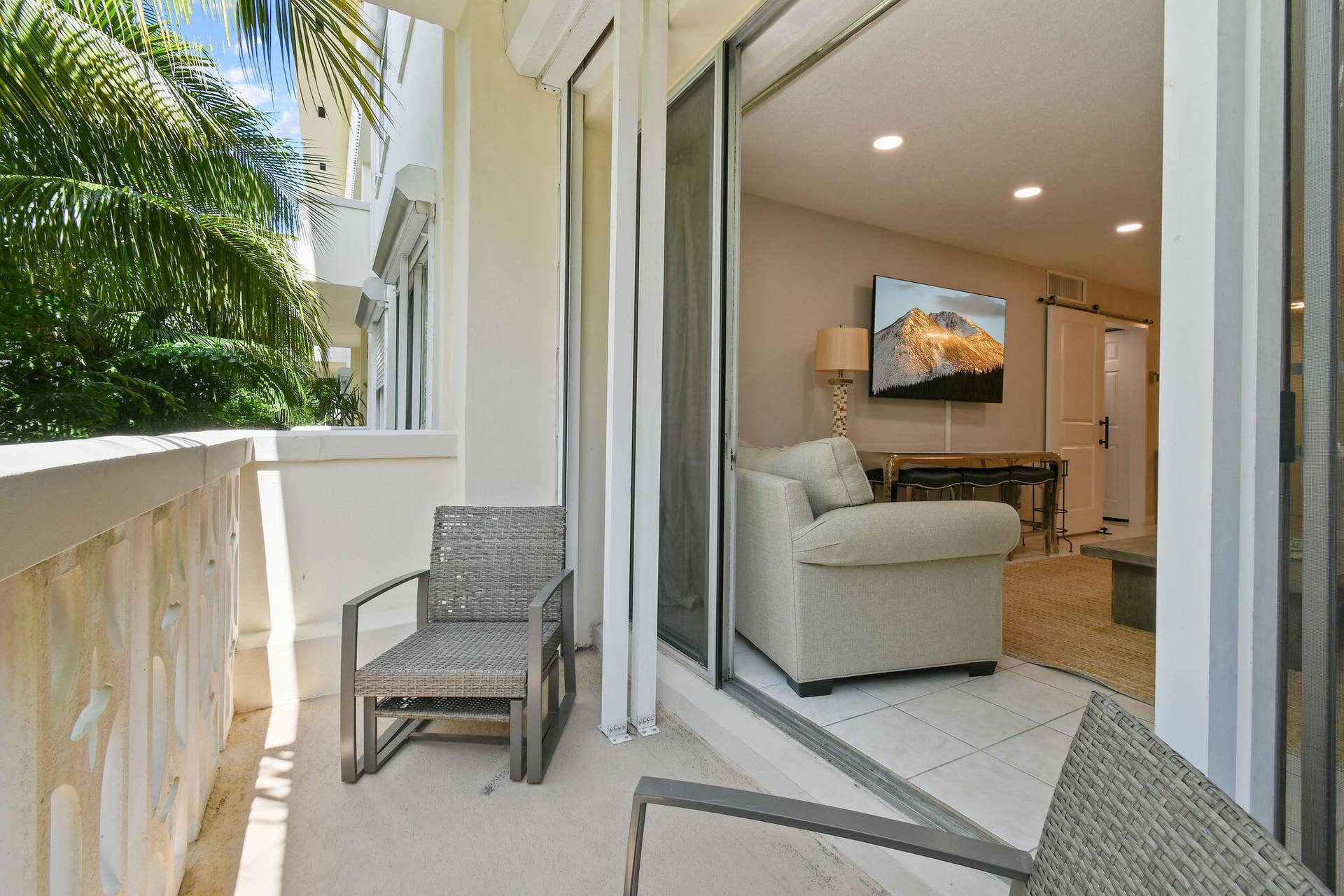 227 Brazilian Avenue, #2H, Palm Beach, FL 33480 227BrazilianAve#2H(29)