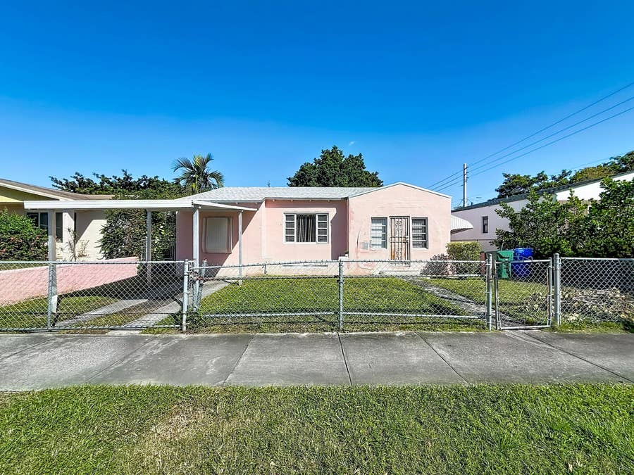 Property photo for 511 NW 46TH Street, Miami, FL