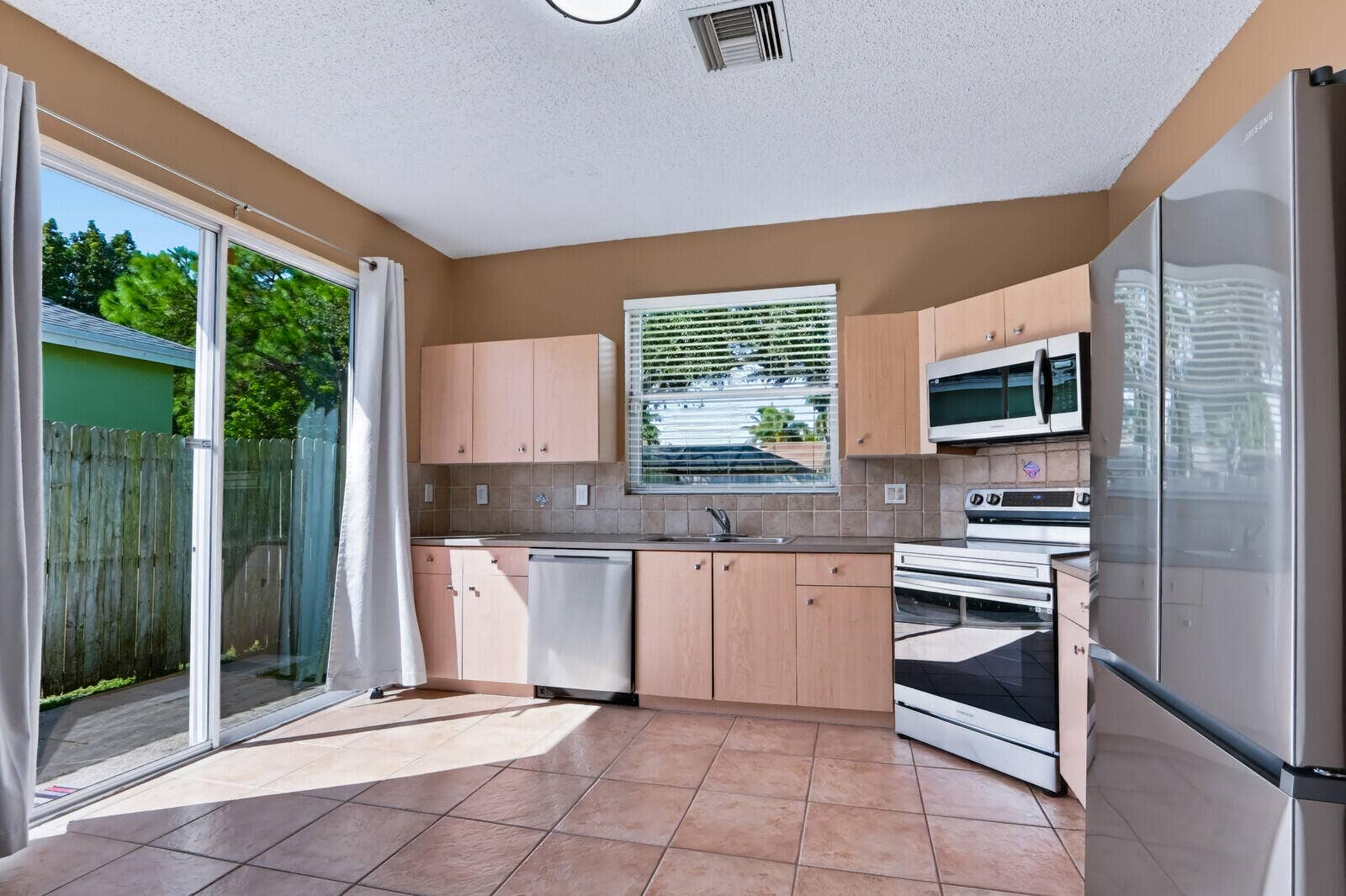 1024 PARK HILL Drive, Haverhill, FL 33417 27_Image_15_mls