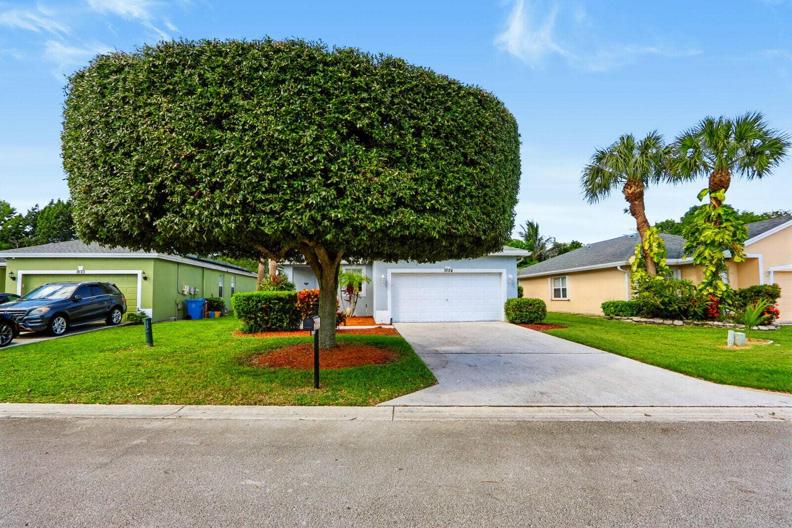 1024 PARK HILL Drive, Haverhill, FL 33417 17_Image_5_mls