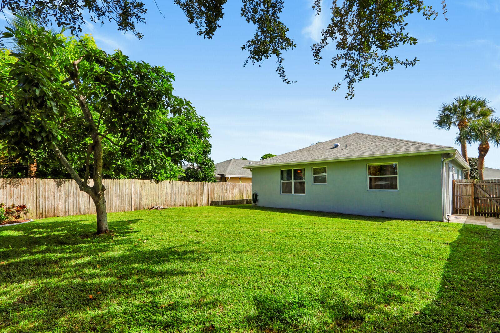 1024 PARK HILL Drive, Haverhill, FL 33417 41_Image_29_mls