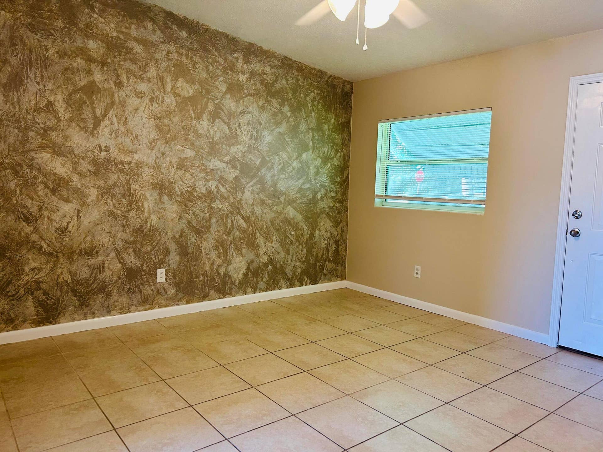 1808 22nd Avenue, Vero Beach, FL 32960 Living Room
