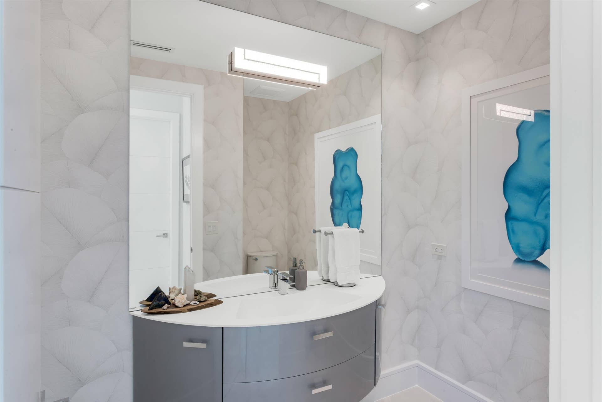 POWDER_ROOM_ANGLE