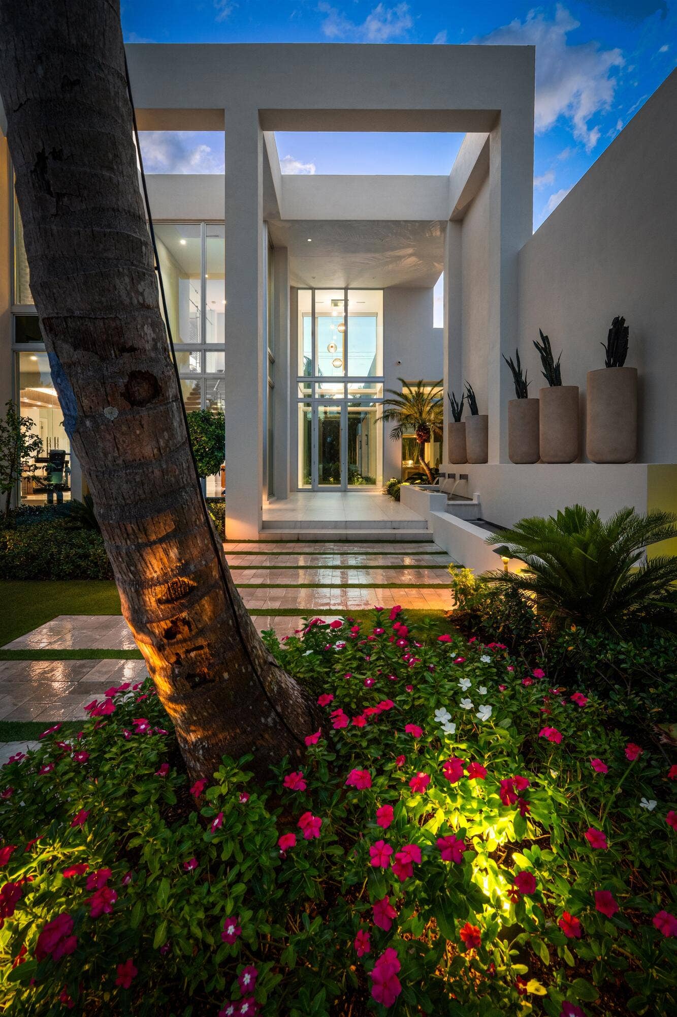 FRONT_DETAIL_SUNSET