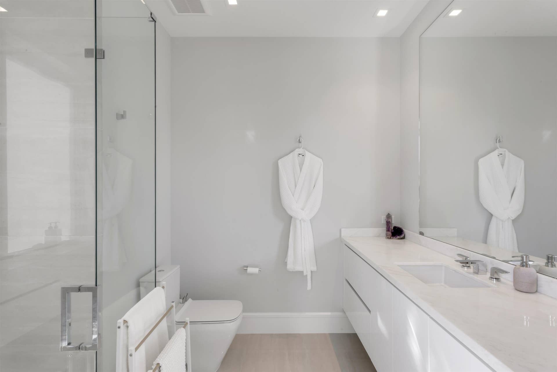 BATHROOM_3
