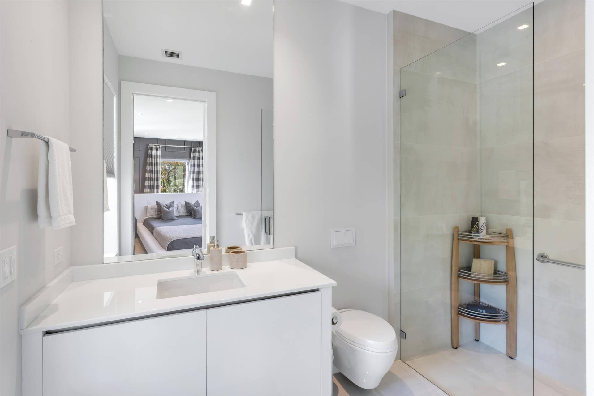 BATHROOM_2