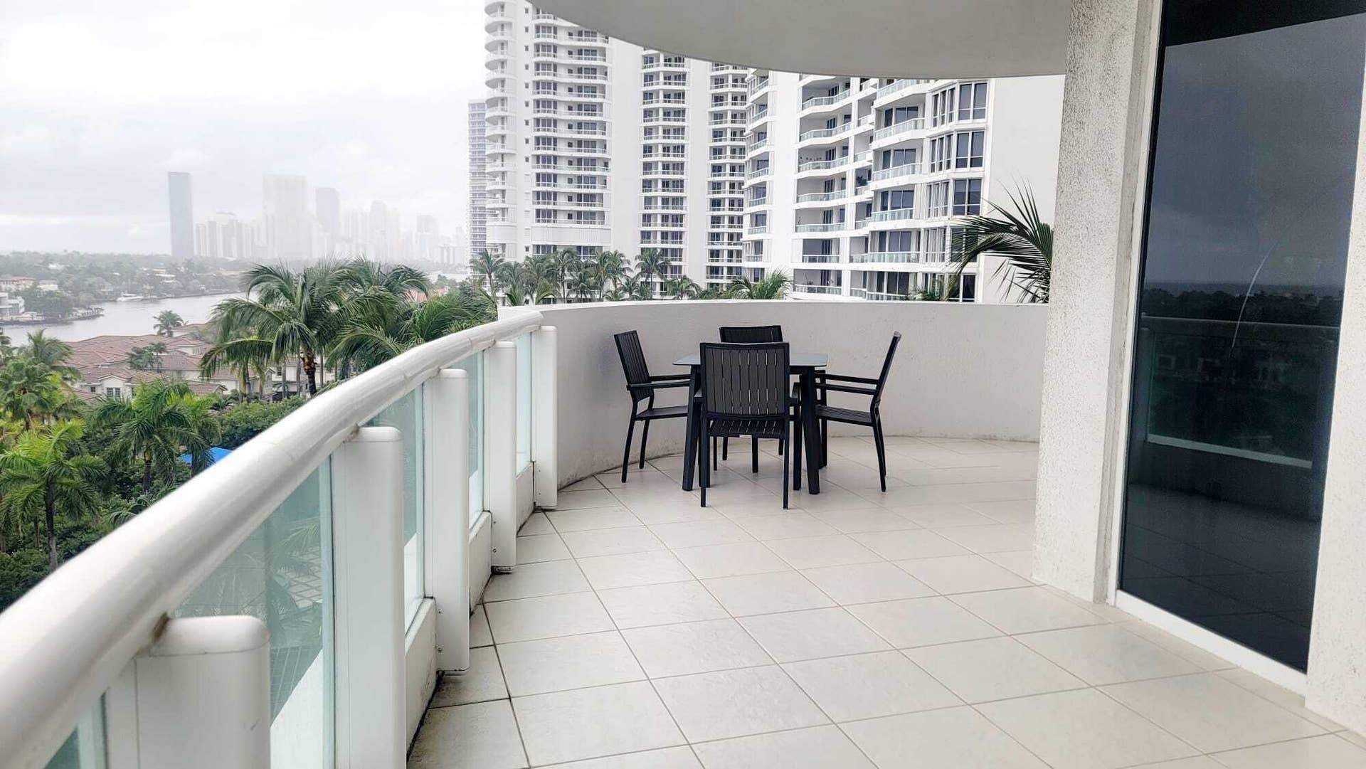 21200 POINT Place, #801, Aventura, FL 33180 iout