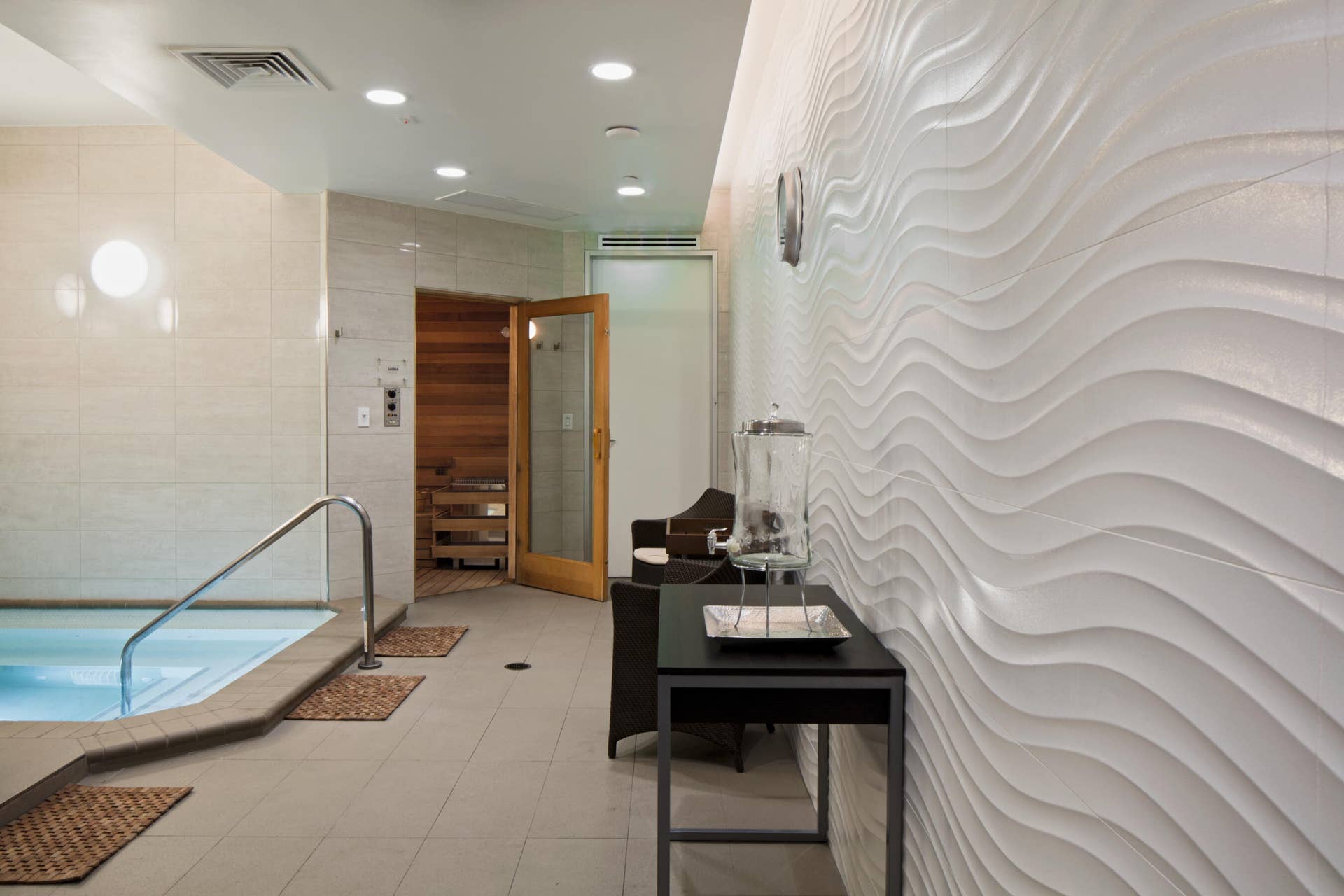 21200 POINT Place, #801, Aventura, FL 33180 Ammenities - Spa (4)