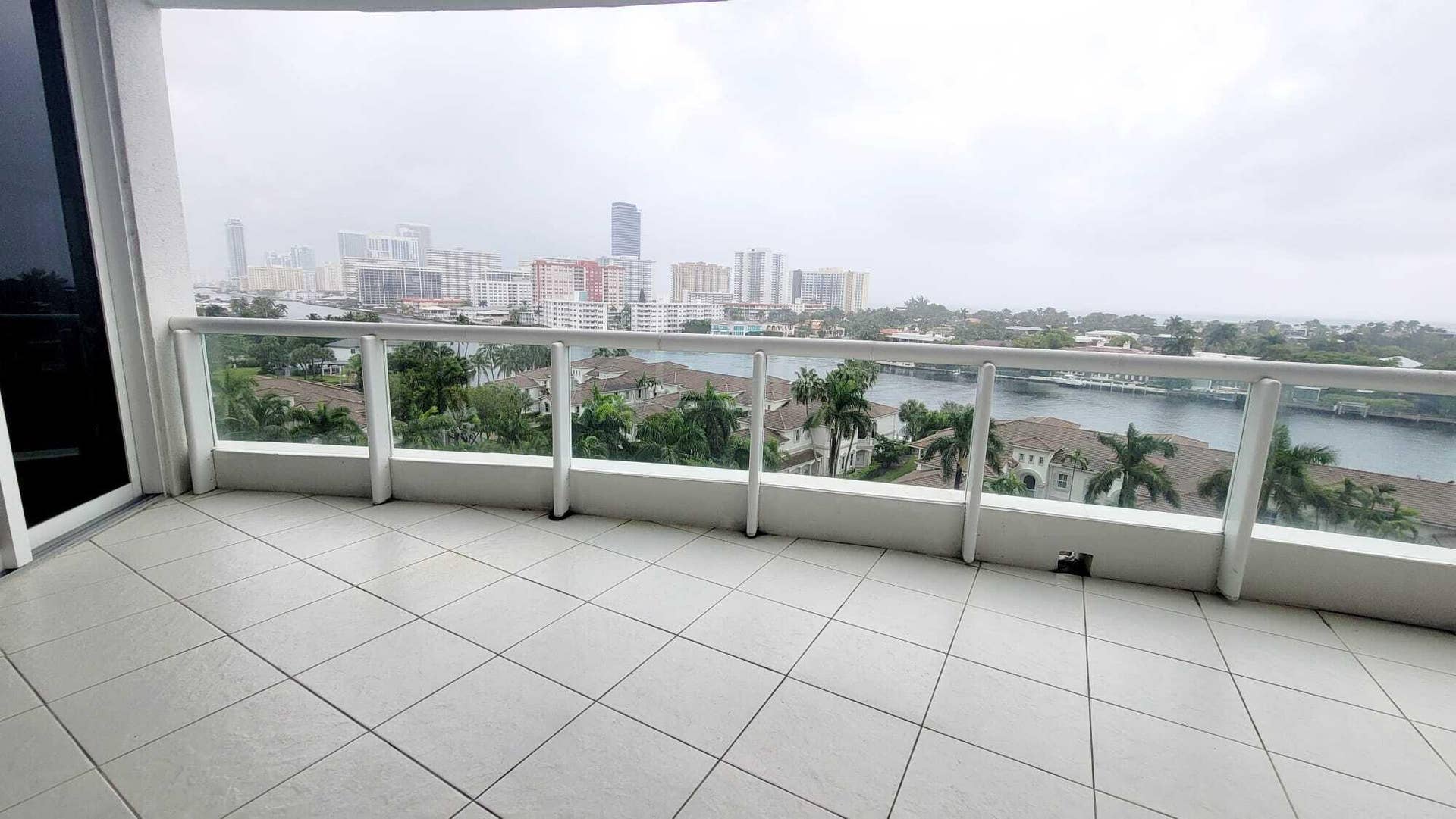 21200 POINT Place, #801, Aventura, FL 33180 zFS