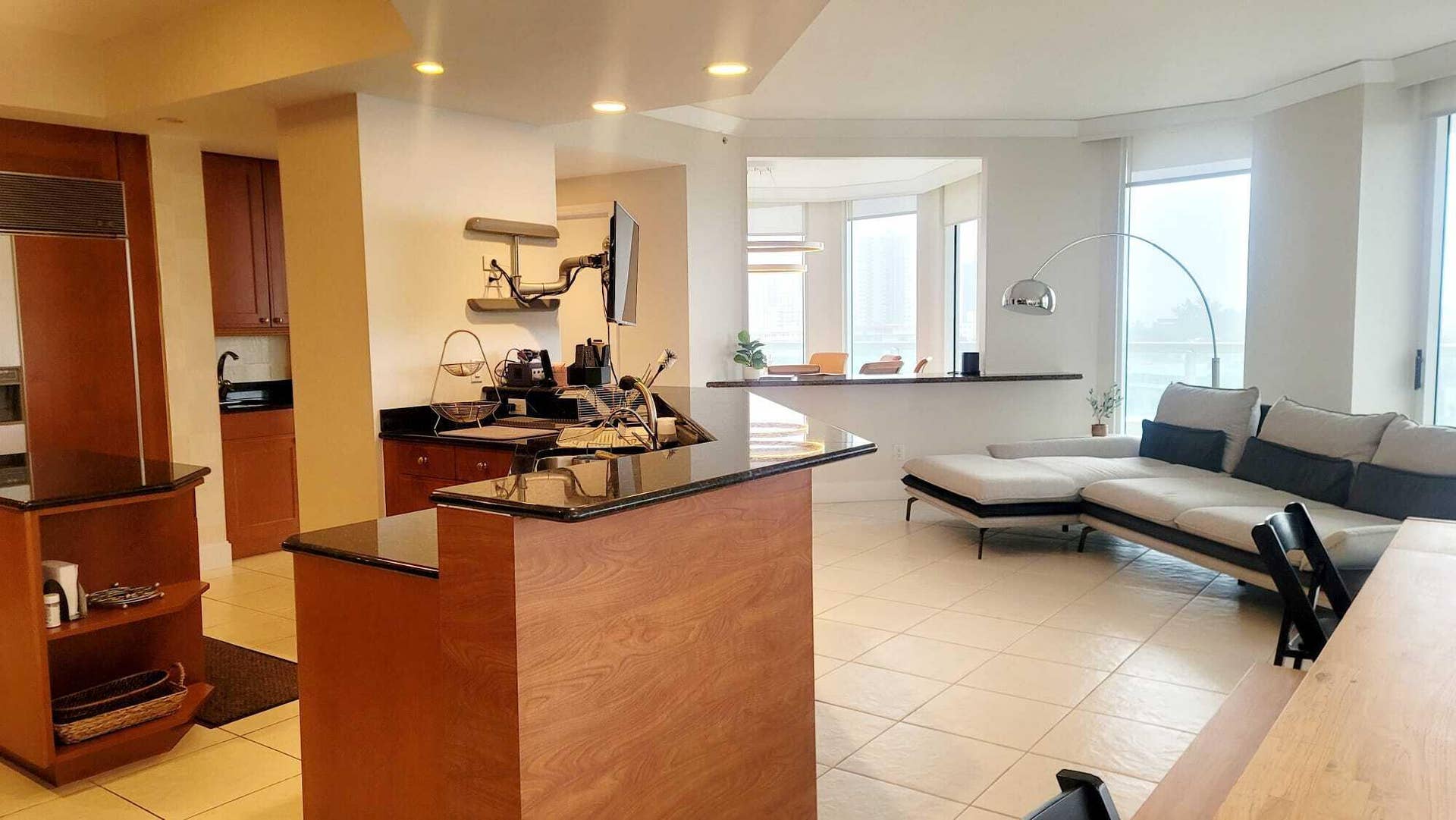 21200 POINT Place, #801, Aventura, FL 33180 3434