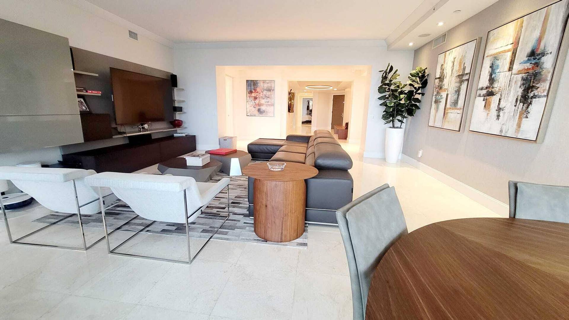 21200 POINT Place, #801, Aventura, FL 33180 f;p[;