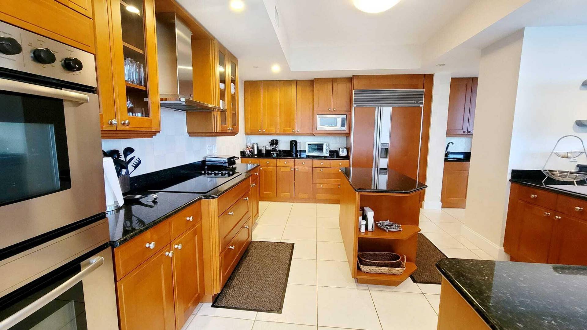 21200 POINT Place, #801, Aventura, FL 33180 cov