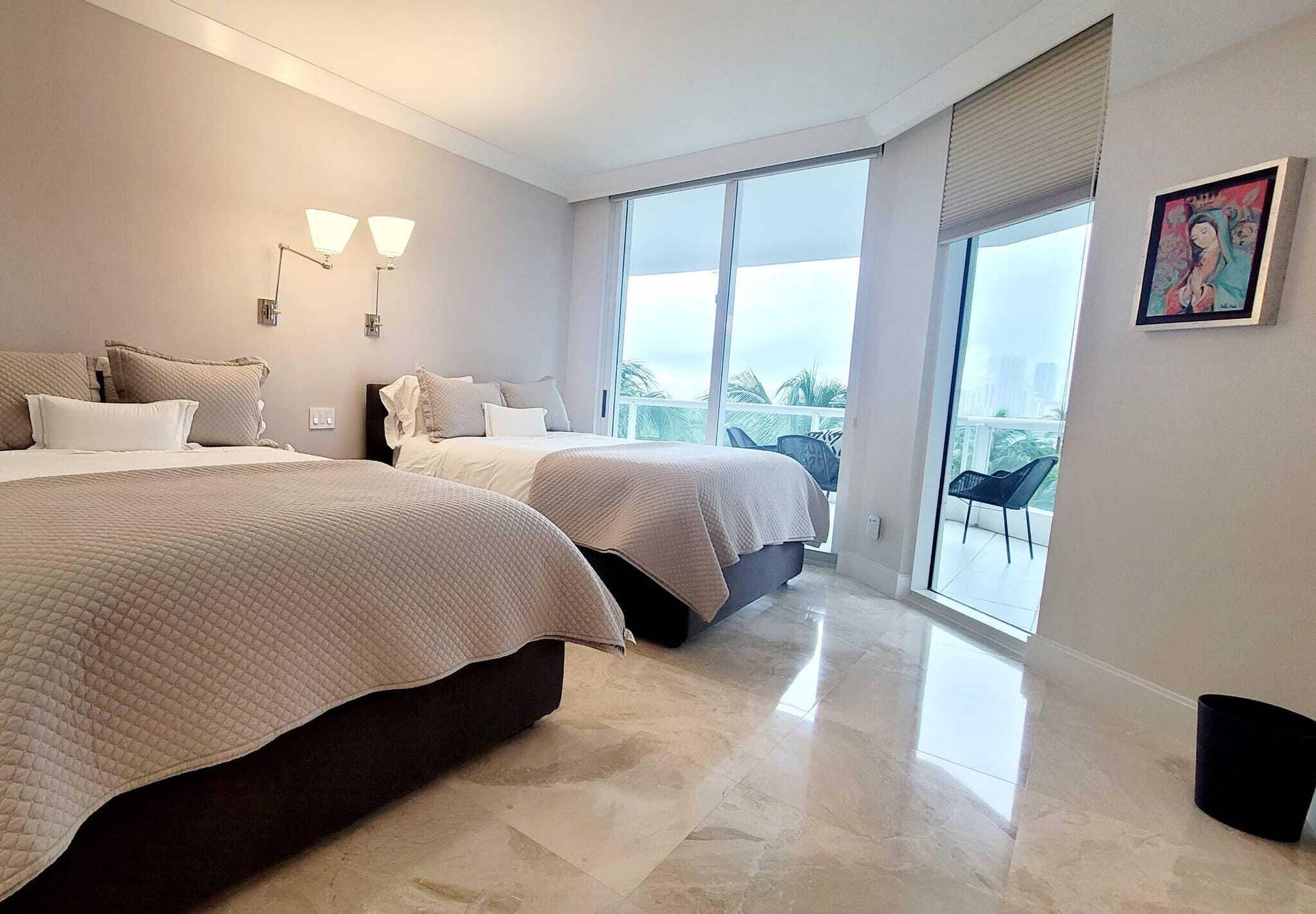 21200 POINT Place, #801, Aventura, FL 33180 yut