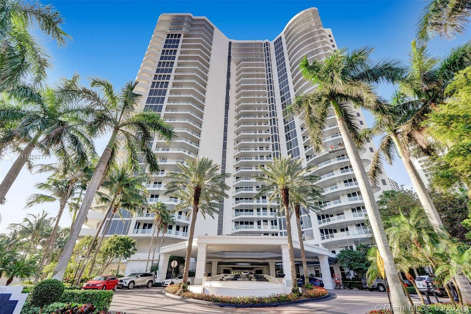 21200 POINT Place, #801, Aventura, FL 33180 2555