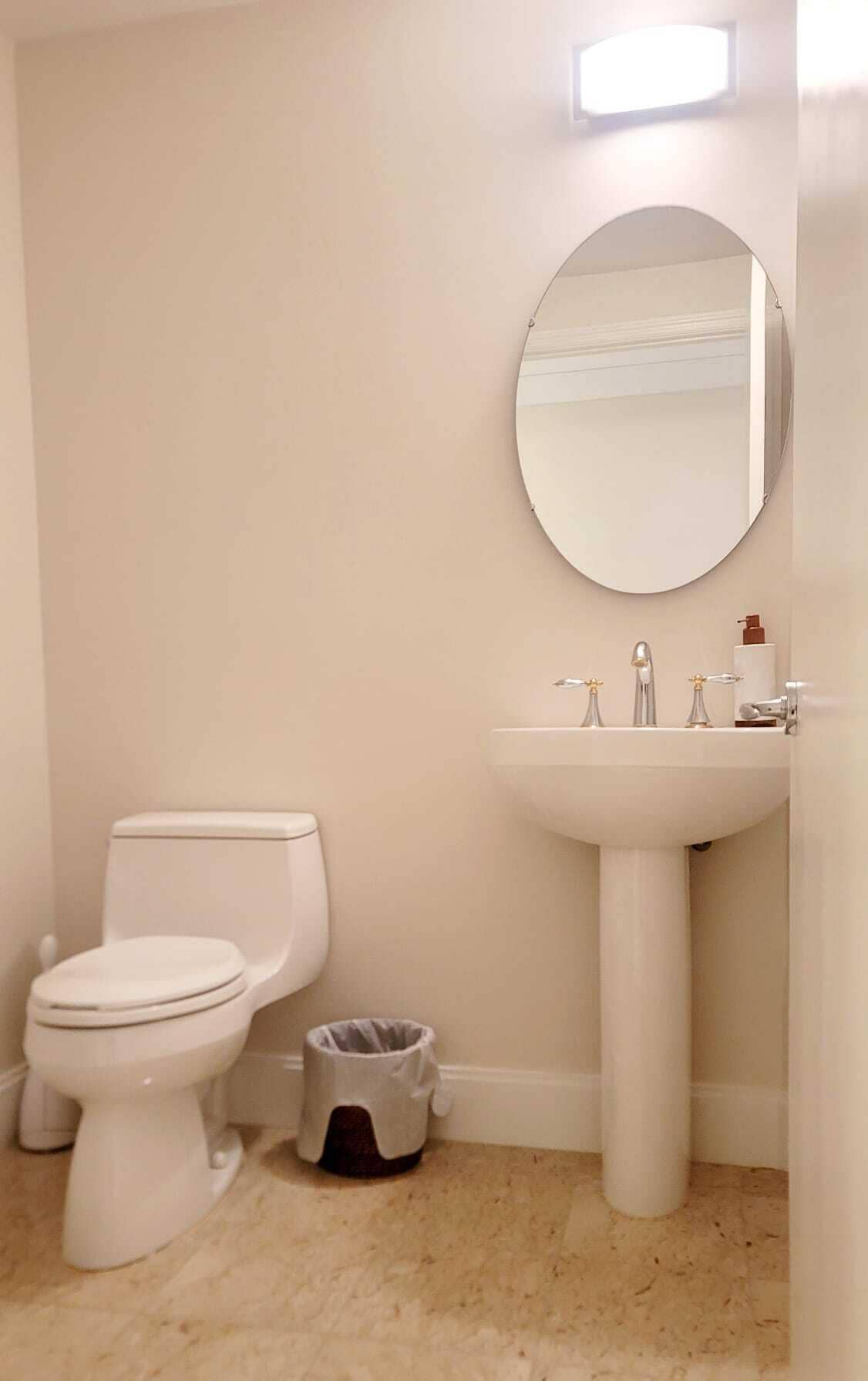 21200 POINT Place, #801, Aventura, FL 33180 jhkf