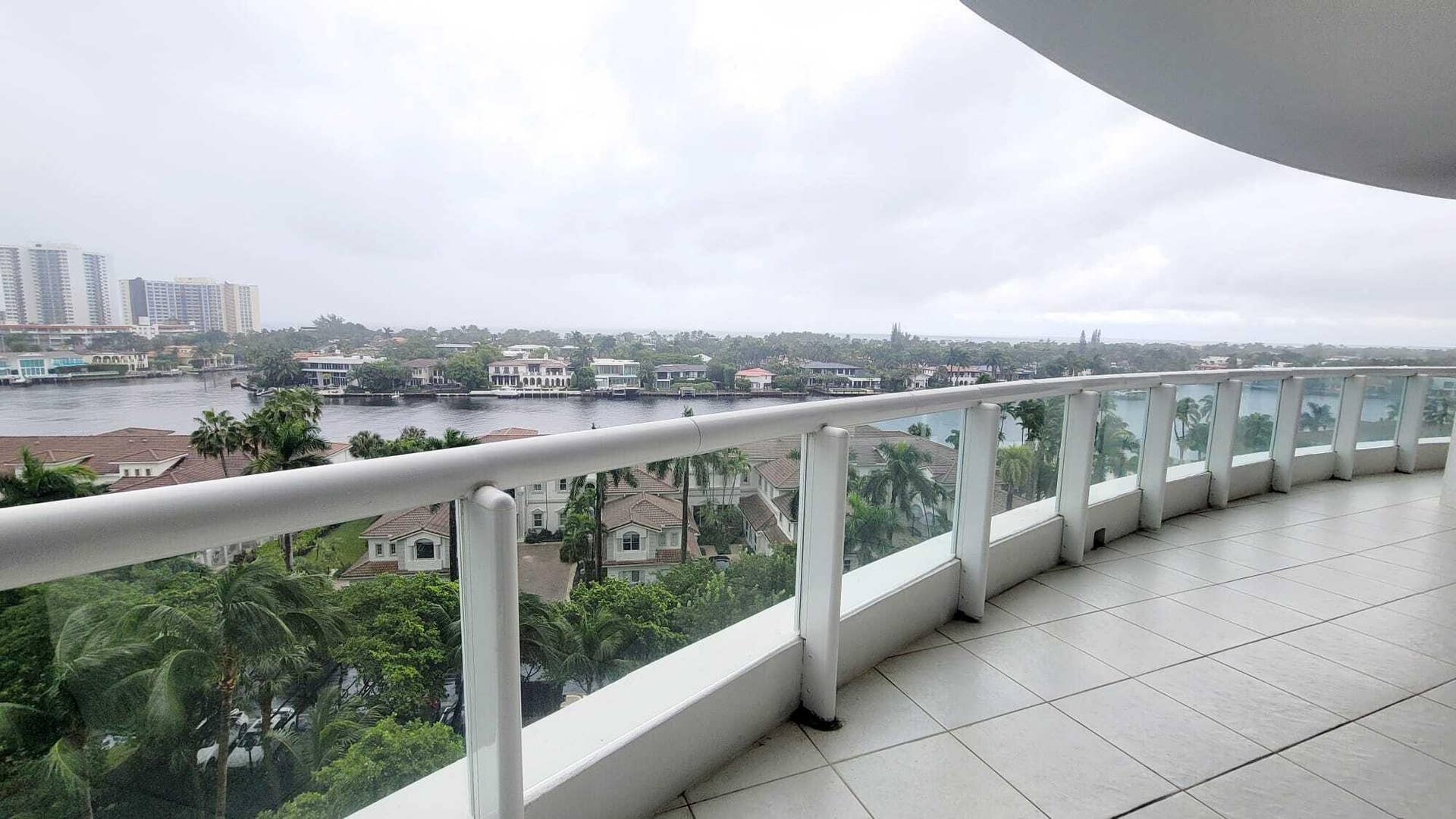 21200 POINT Place, #801, Aventura, FL 33180 ewrwr