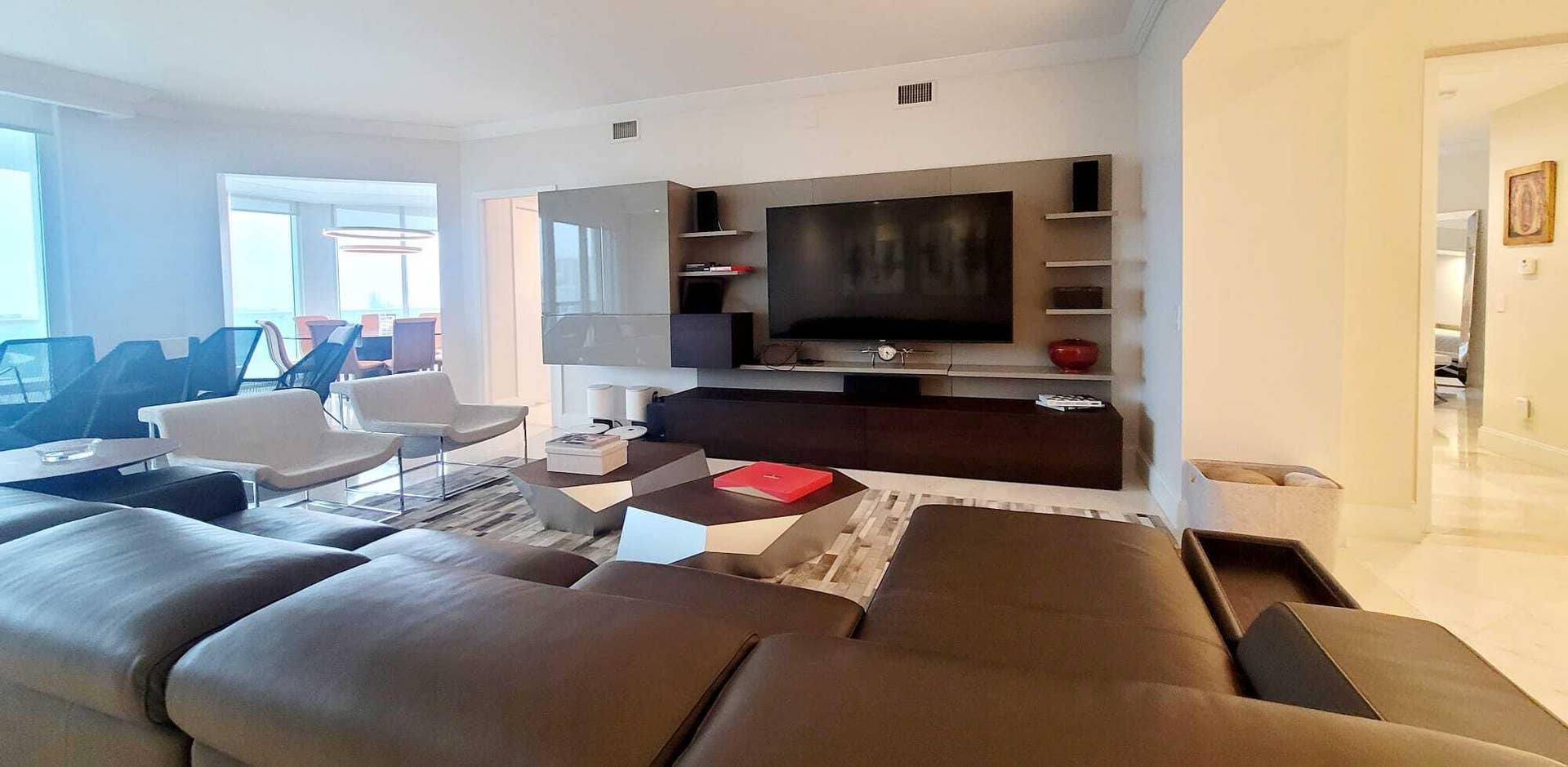 21200 POINT Place, #801, Aventura, FL 33180 gfjr