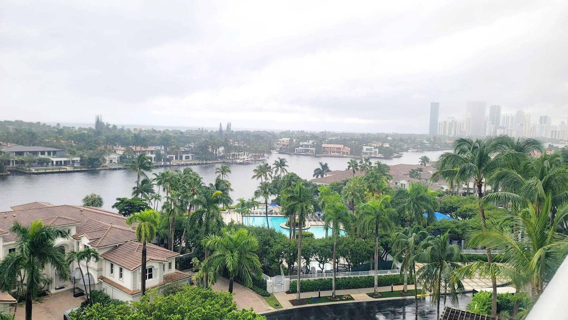 21200 POINT Place, #801, Aventura, FL 33180 lkjh