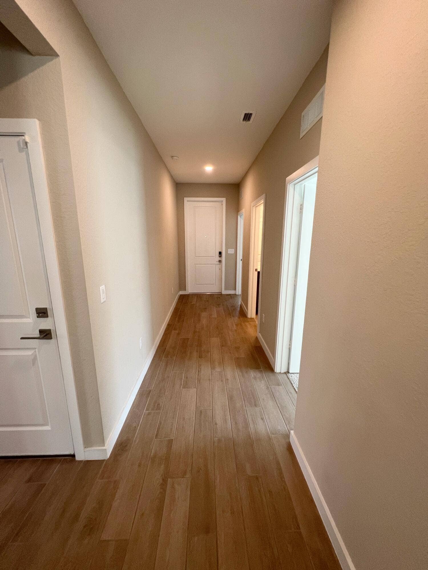 5724 SE Pinehurst Trail, Hobe Sound, Hobe Sound, FL 33455 Hallway image 2
