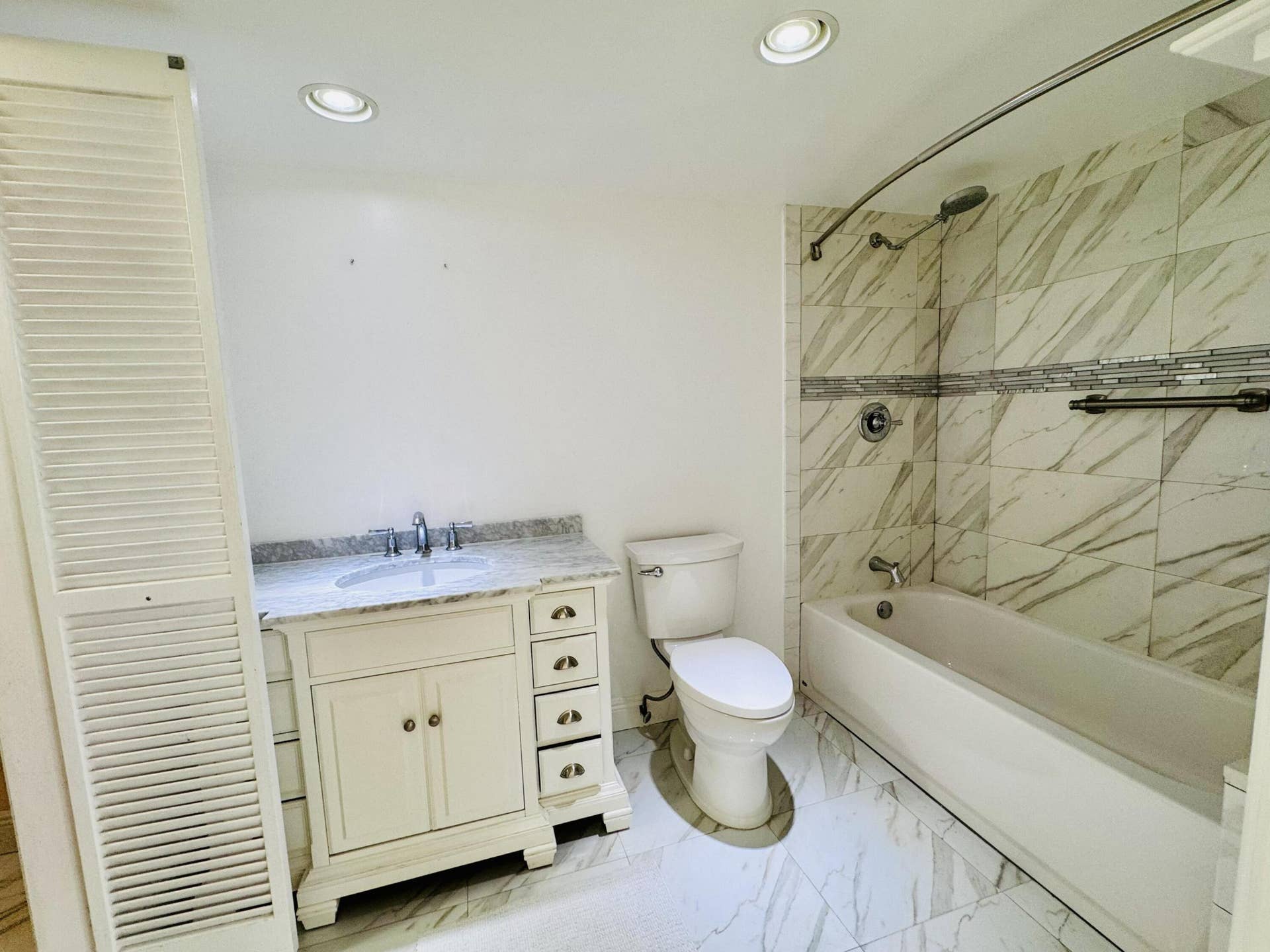 bathroom2
