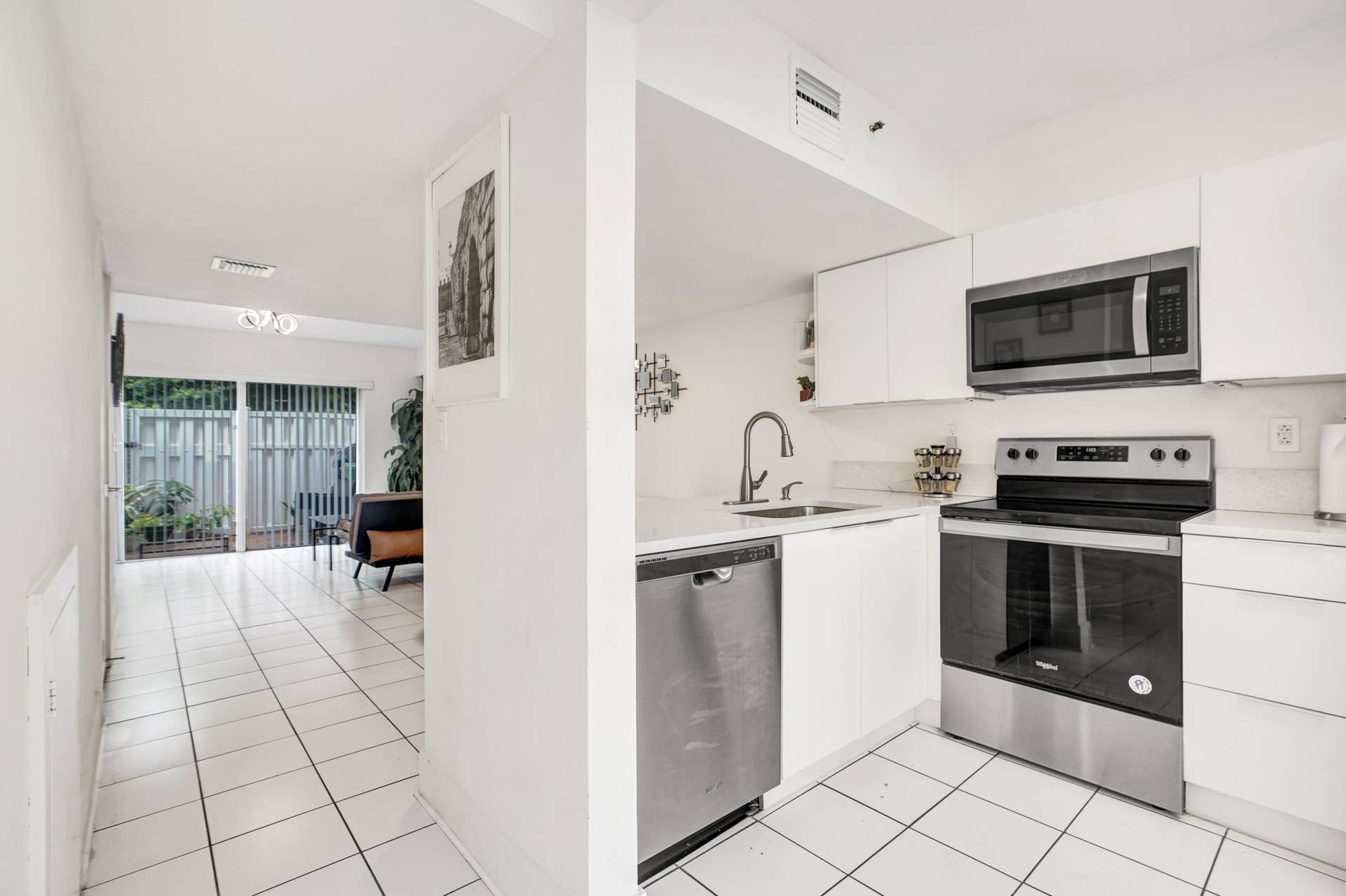 235 Riviera Circle, Weston, FL 33326 DSC01606