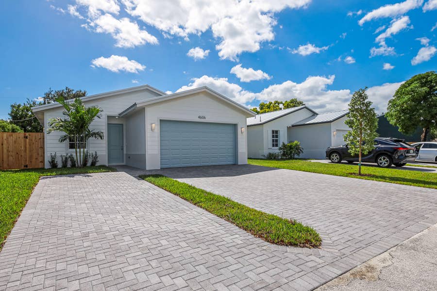 Property photo for 4606 Hibiscus Avenue, West Palm Beach, FL