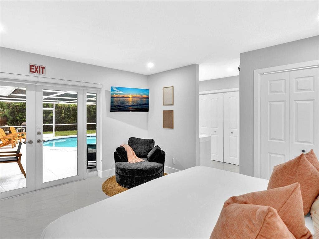 4925 Polk Street, Hollywood, FL 33021 bedroom 2