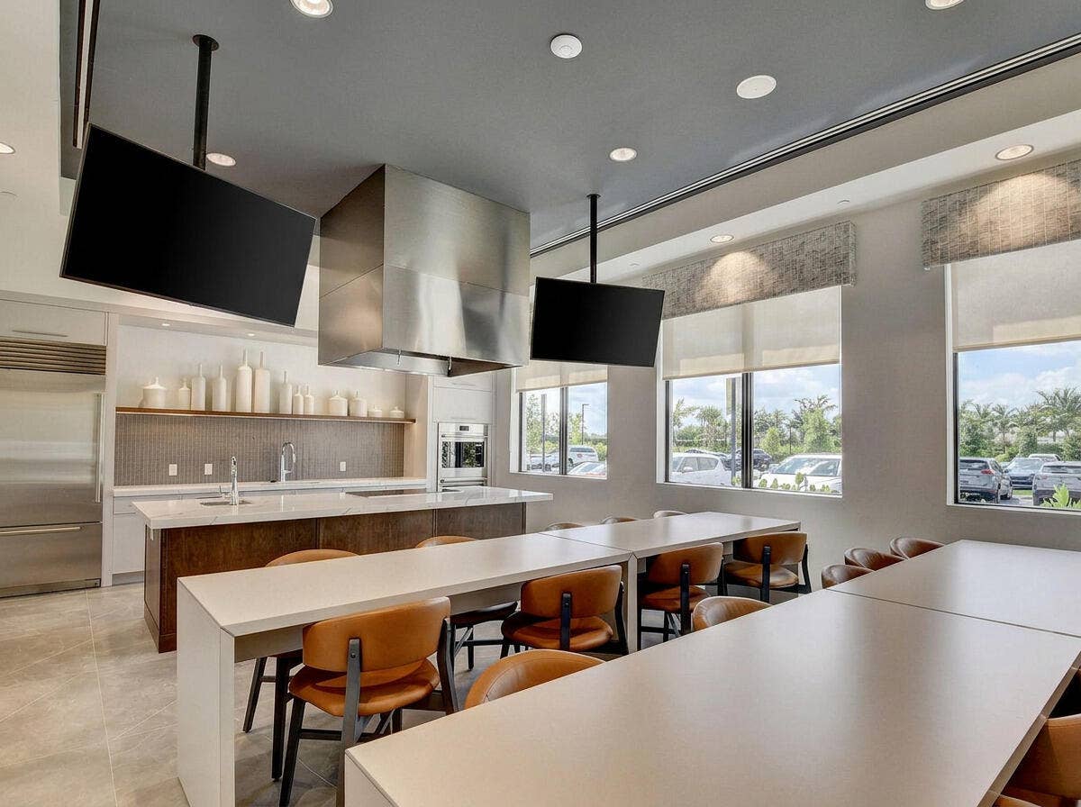 9858 Pecorino Isle, Boynton Beach, FL 33473 Valencia Sound - Amenities_new - 03