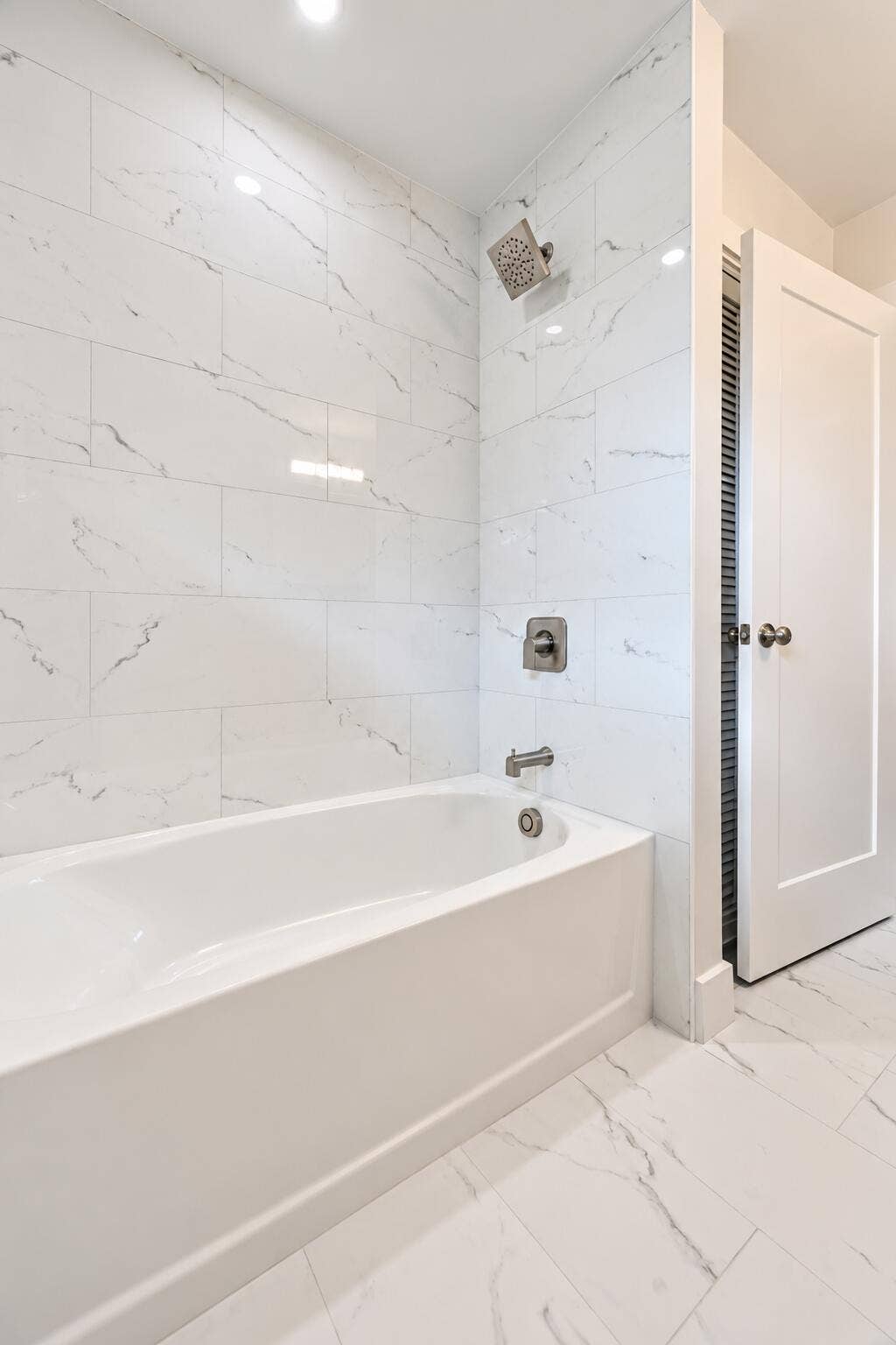 8721 HIDDEN PINES Road, Fort Pierce, FL 34945 Extra Bath