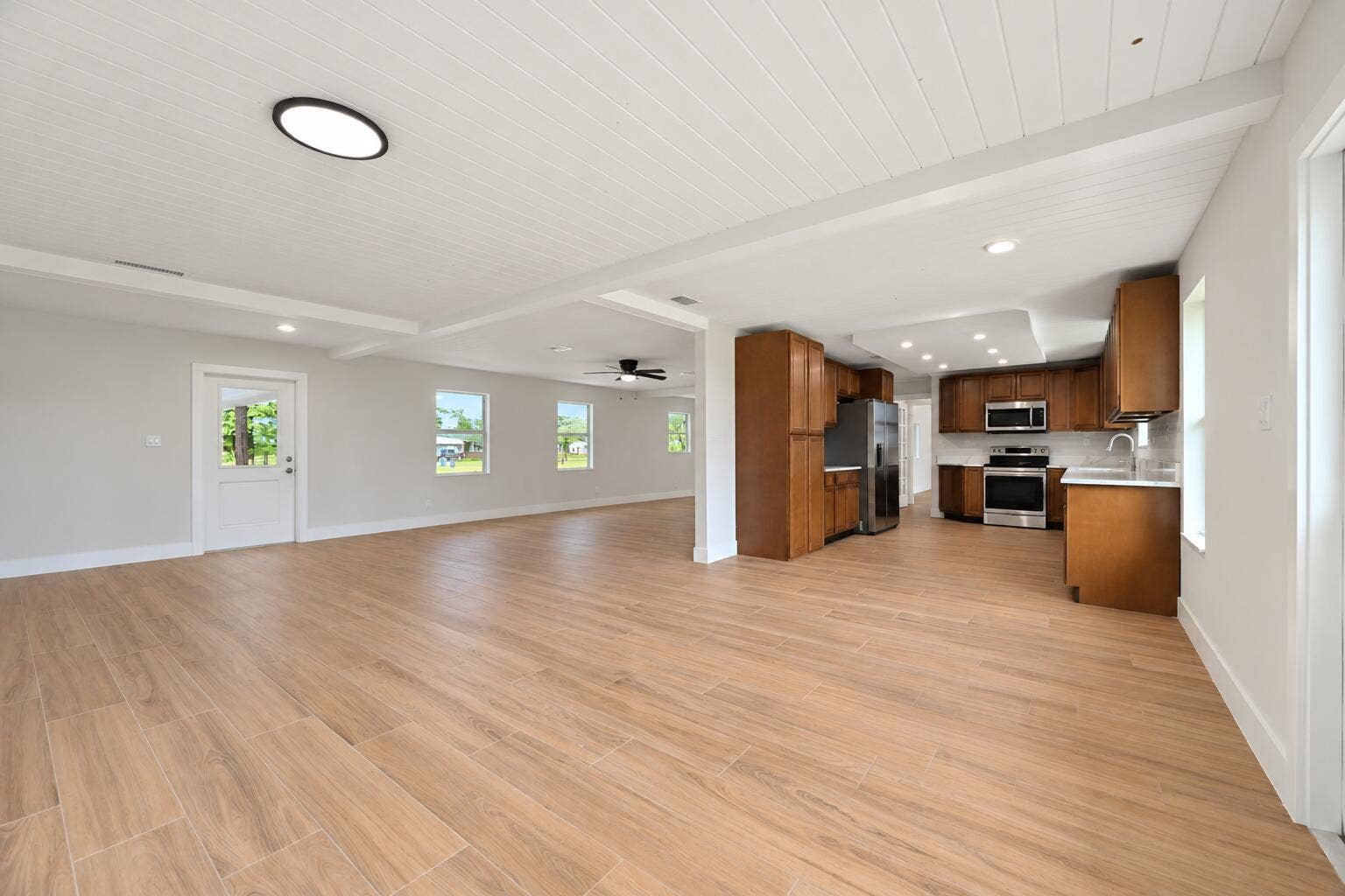 8721 HIDDEN PINES Road, Fort Pierce, FL 34945 Kitchen/Dining