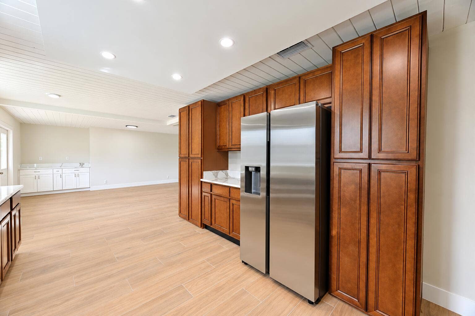 8721 HIDDEN PINES Road, Fort Pierce, FL 34945 Kitchen
