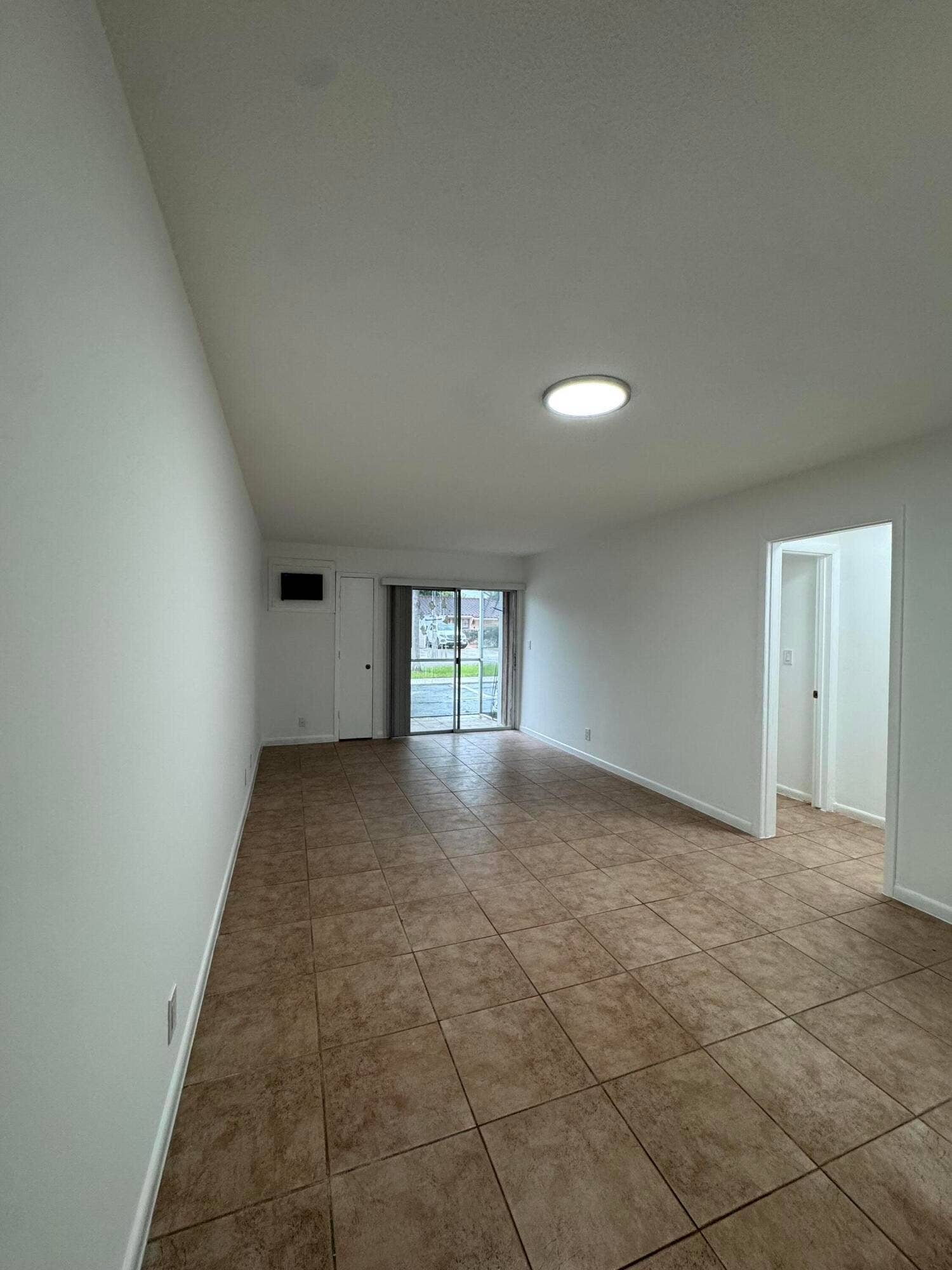 510 LAKE SHORE Drive, #16, Lake Park, FL 33403 Living Room